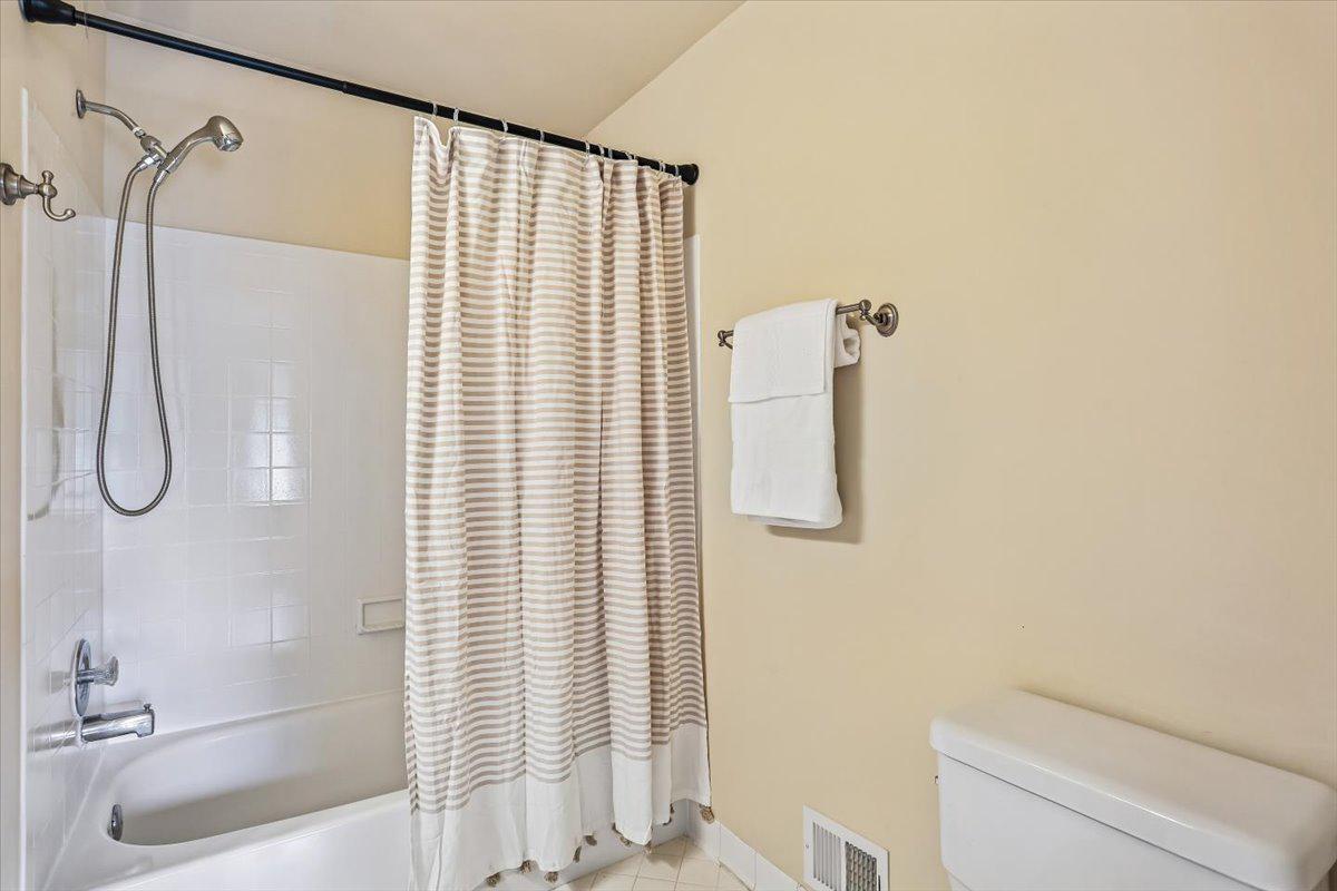 WILLOW COVE TOWNHOMES - Residential