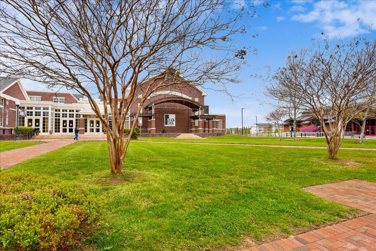 WILLOW COVE TOWNHOMES - Residential