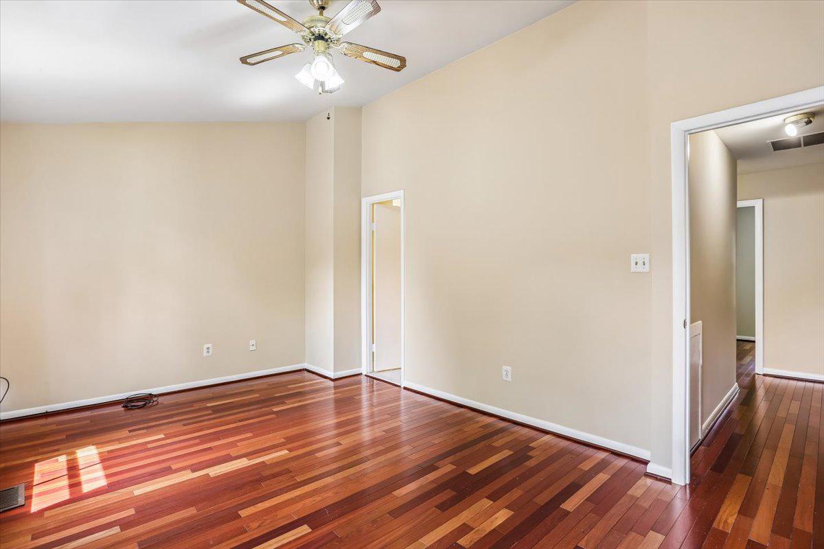 WILLOW COVE TOWNHOMES - Residential