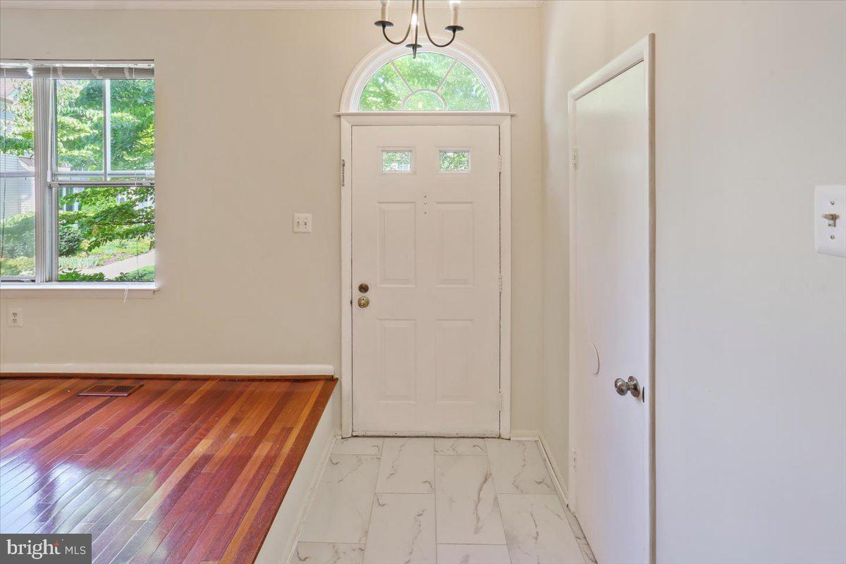 WILLOW COVE TOWNHOMES - Residential