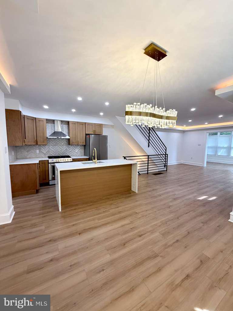 HOLMESBURG - Residential