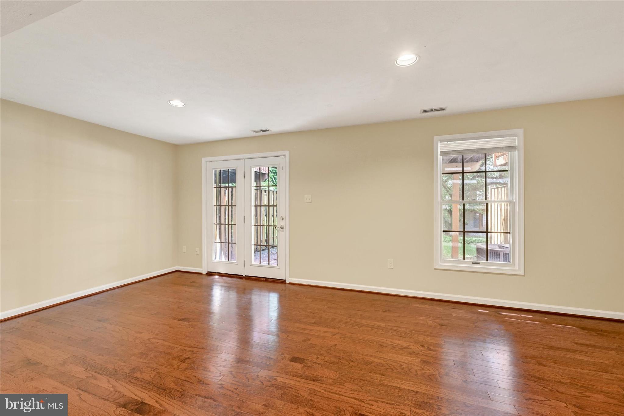 DORSEY SEARCH - Residential