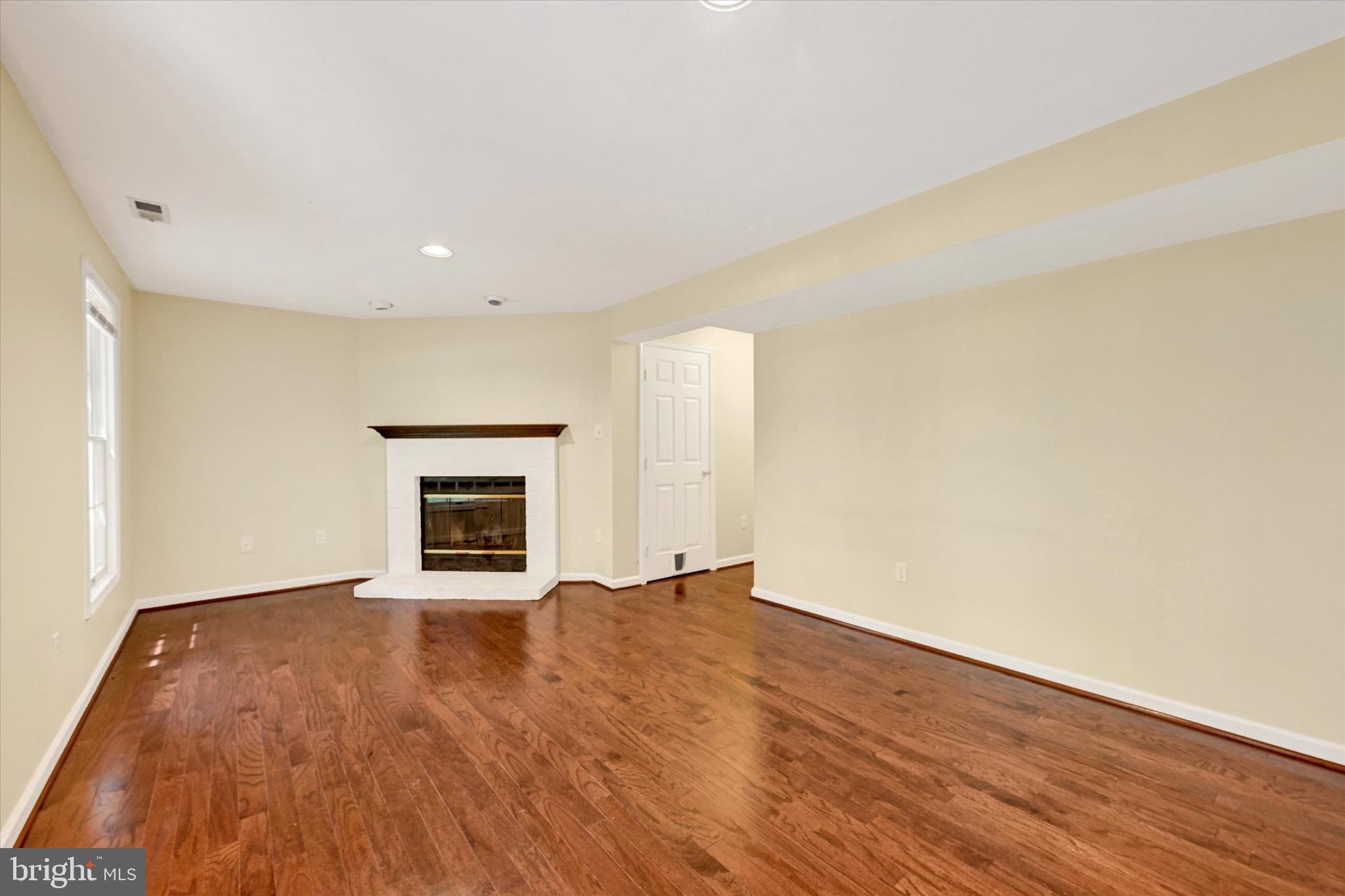 DORSEY SEARCH - Residential