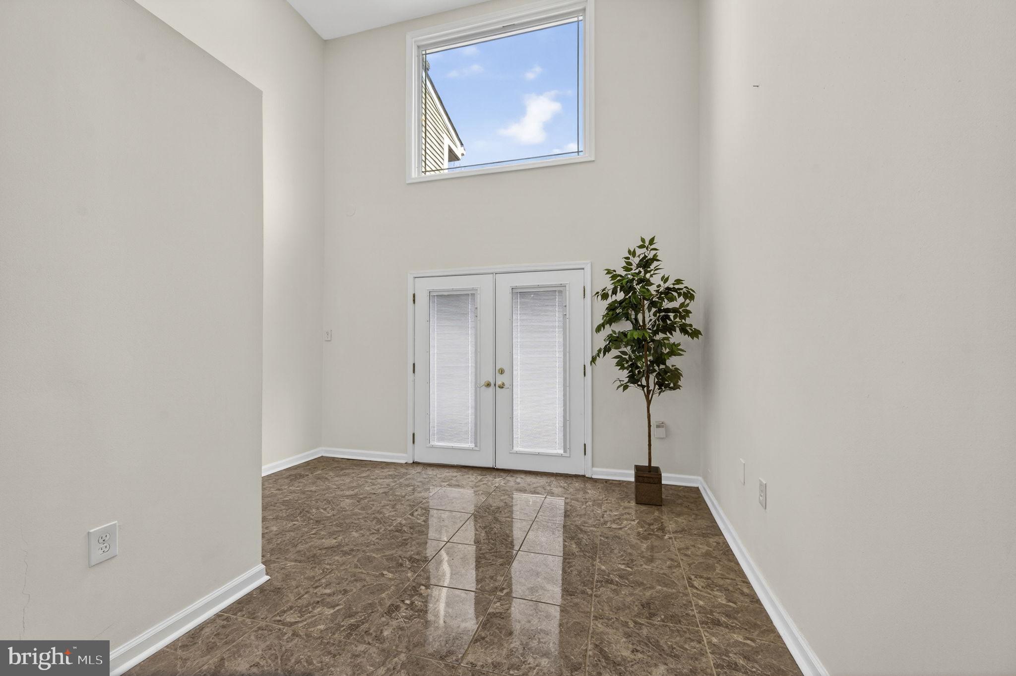 EAST GATE OF POTOMAC - Residential