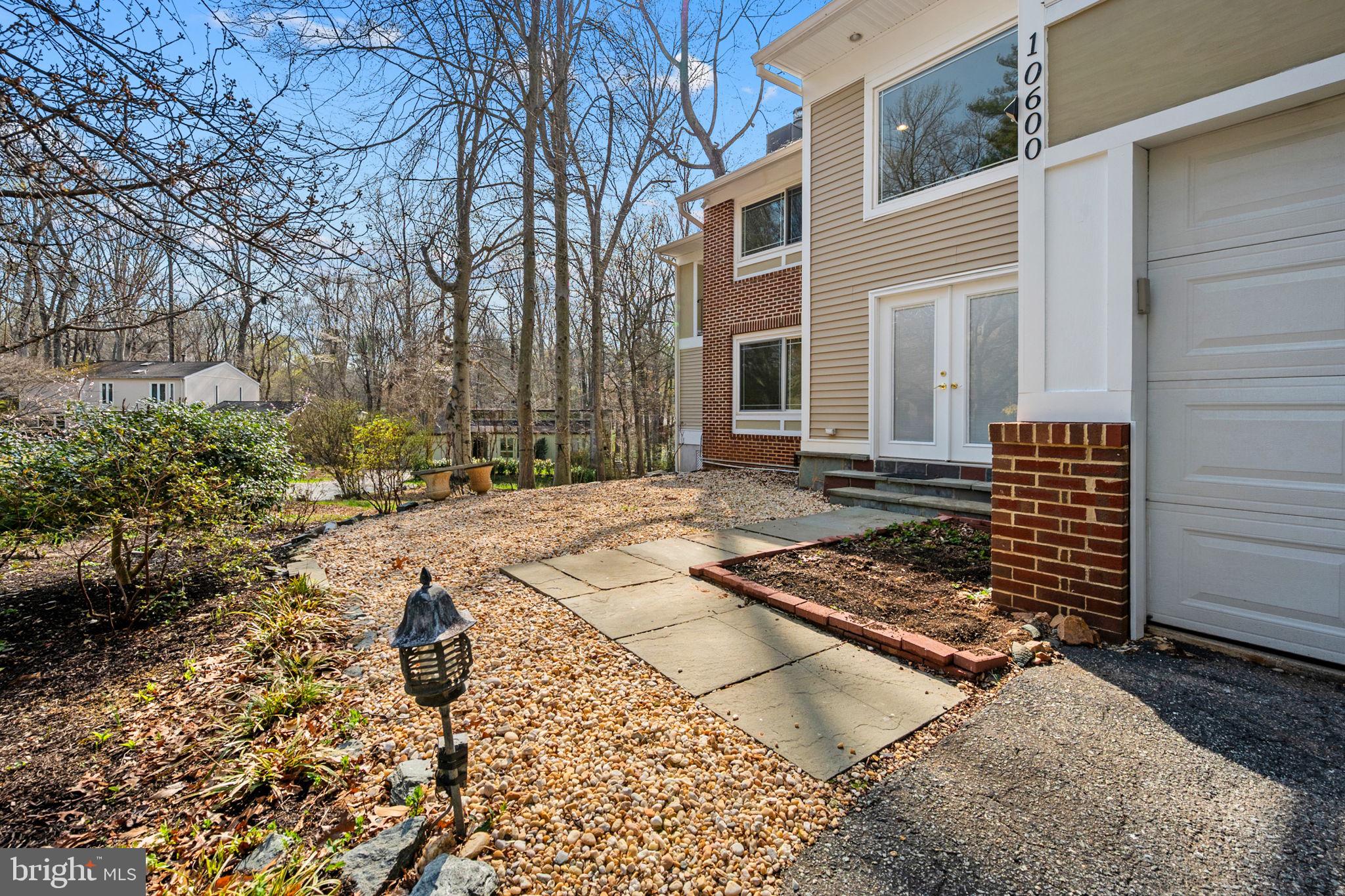EAST GATE OF POTOMAC - Residential