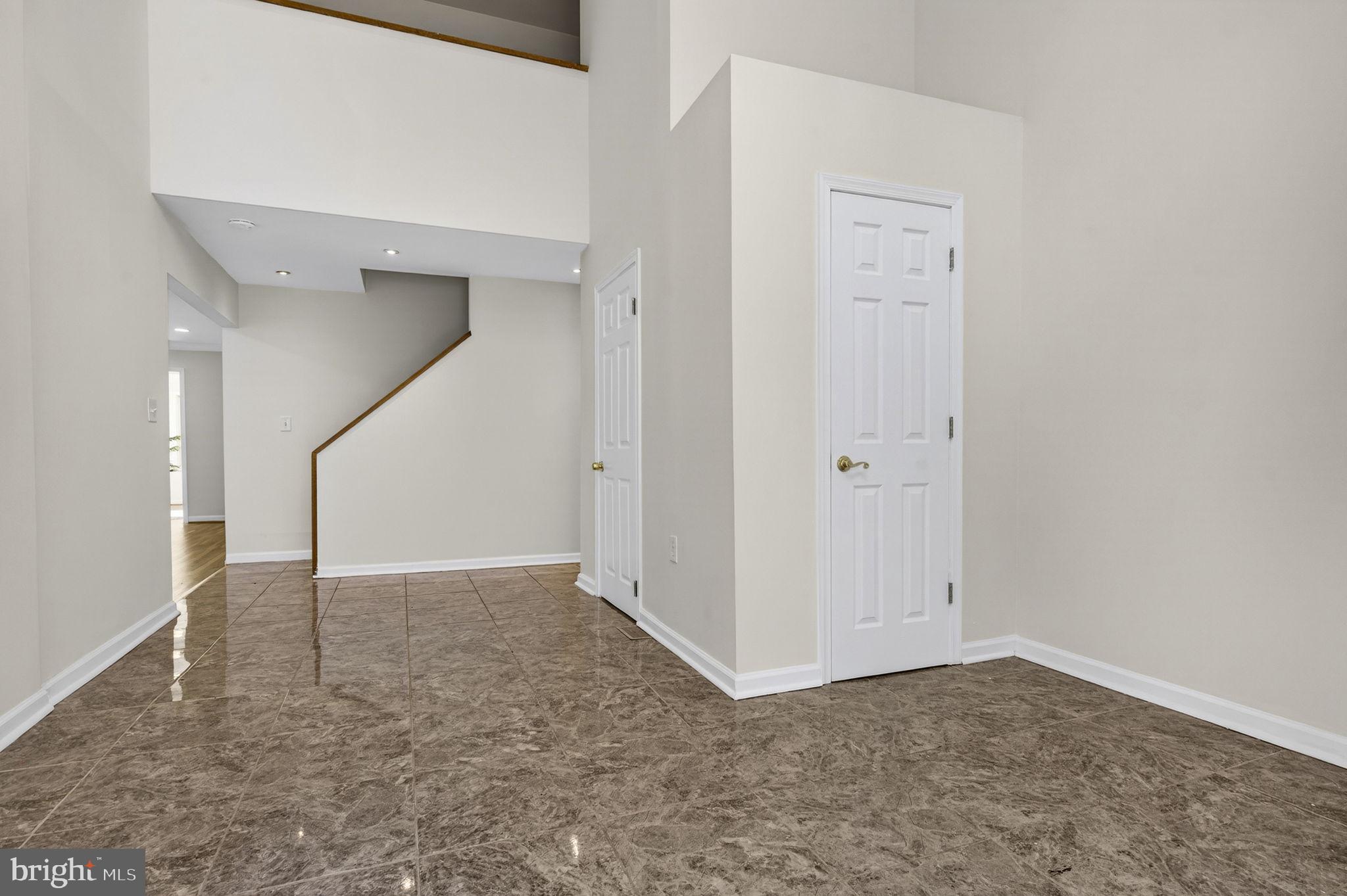 EAST GATE OF POTOMAC - Residential