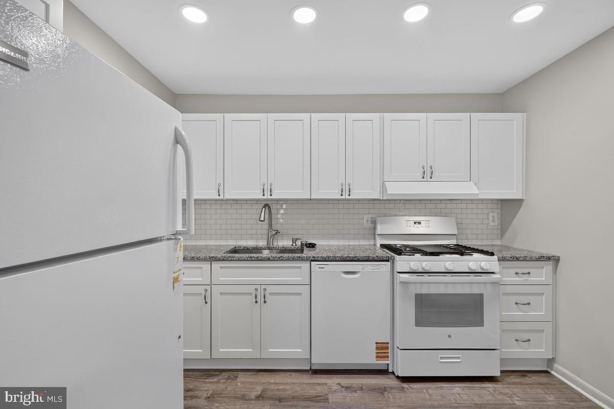 WHISKEY BOTTOM - Residential