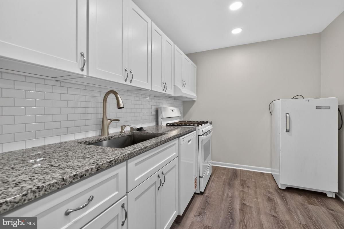 WHISKEY BOTTOM - Residential