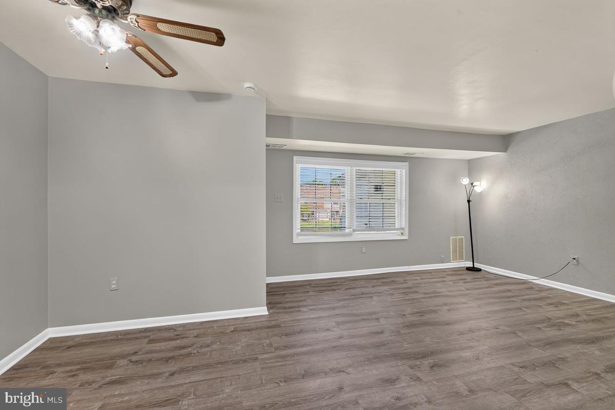 WHISKEY BOTTOM - Residential