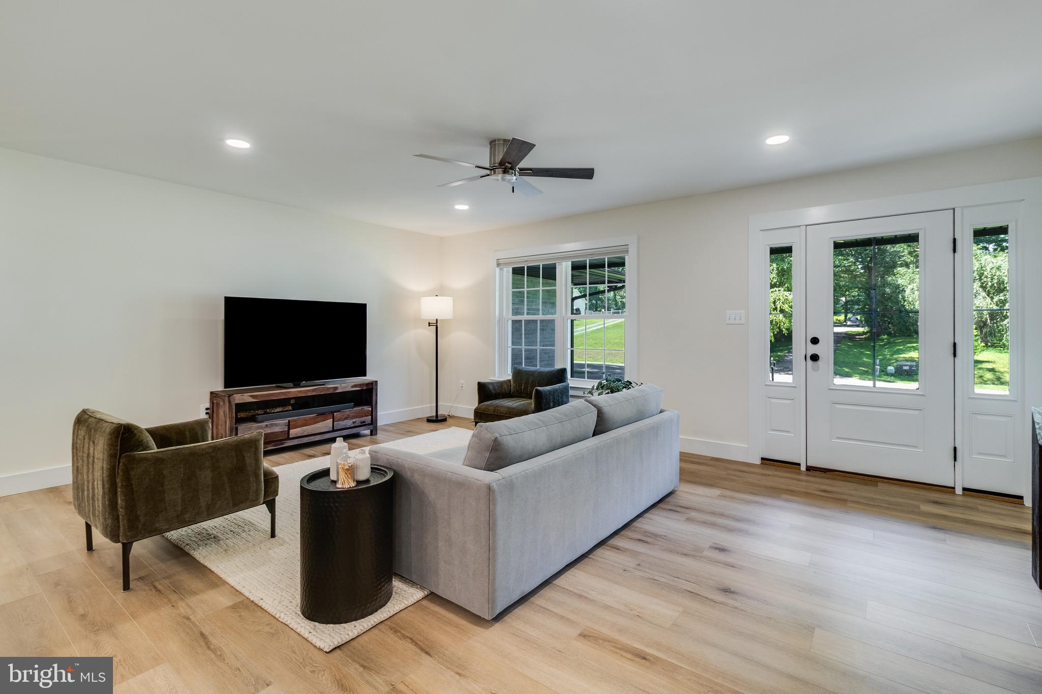 APPLE GREENE - Residential