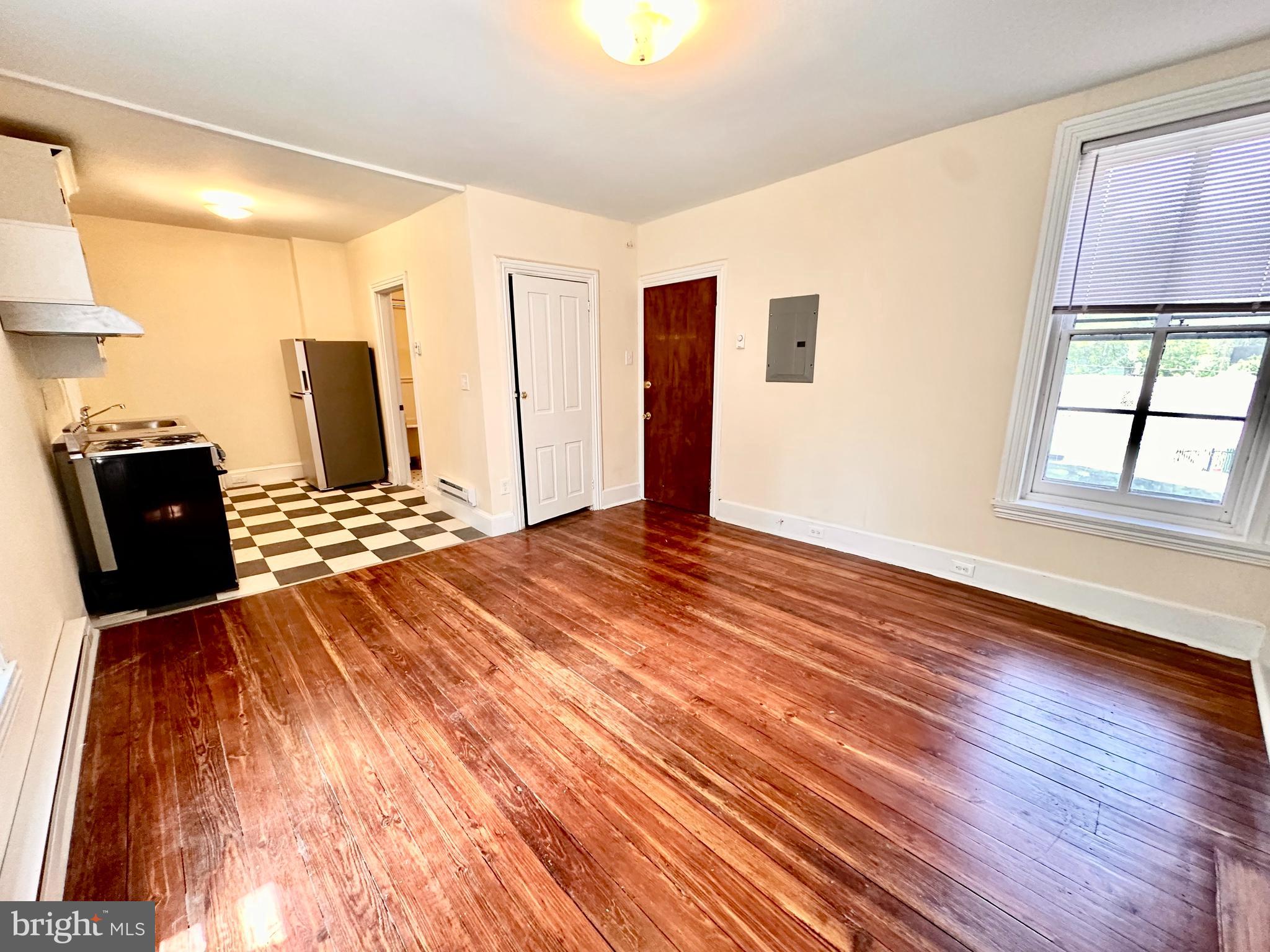 GERMANTOWN - Residential Lease