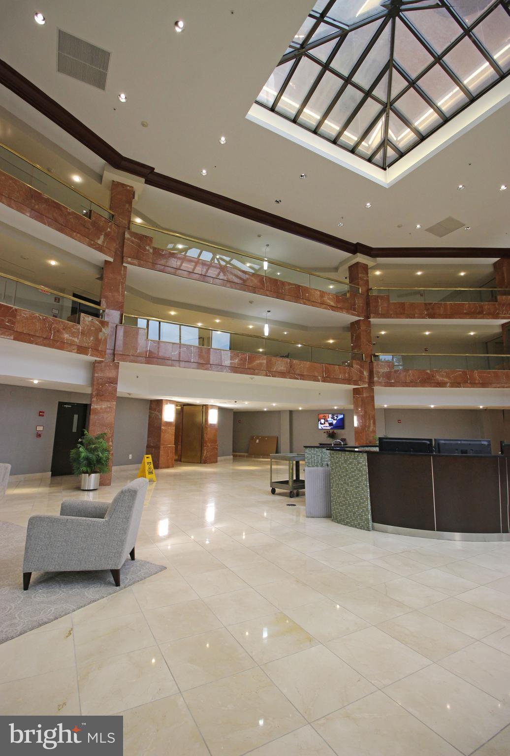 RENAISSANCE - Residential Lease