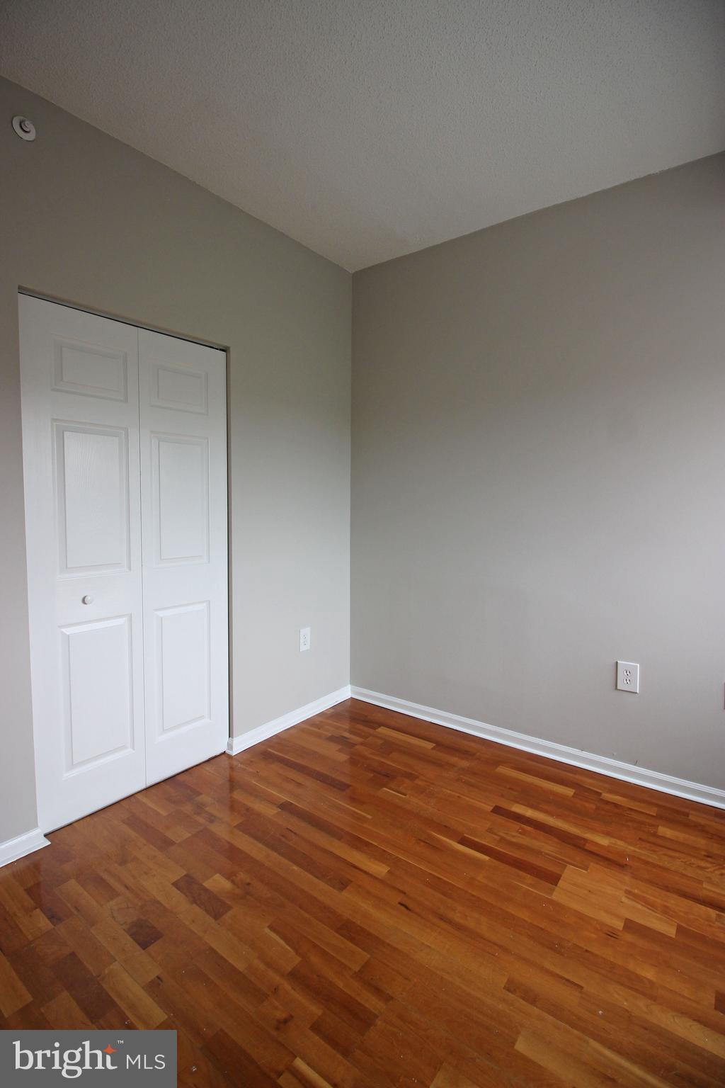 RENAISSANCE - Residential Lease