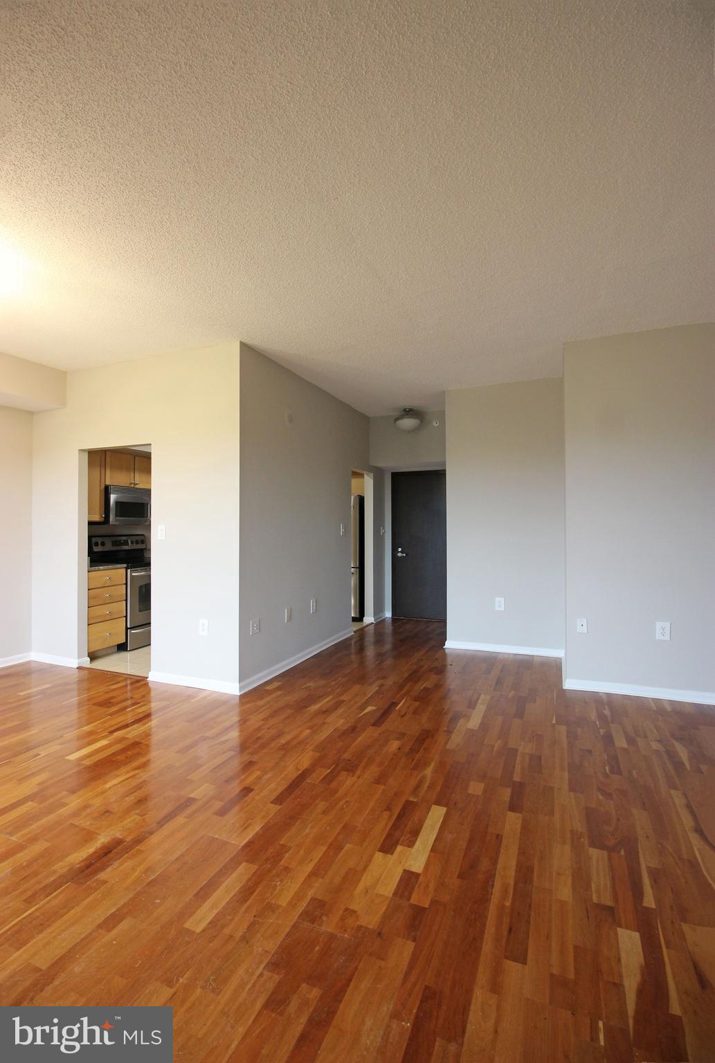RENAISSANCE - Residential Lease