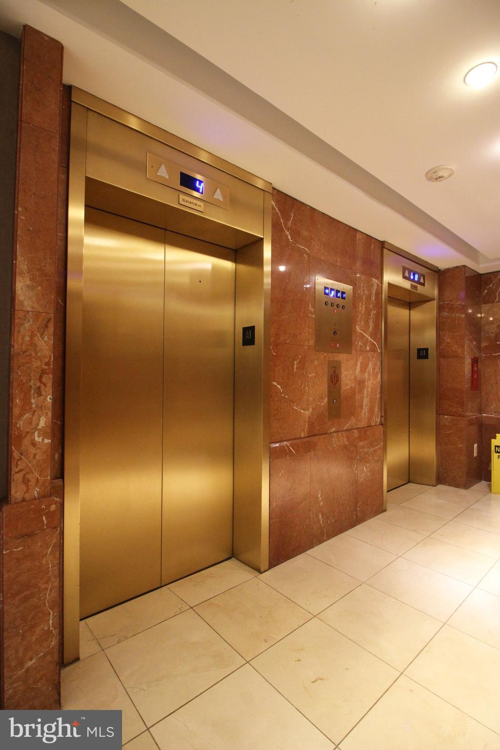 RENAISSANCE - Residential Lease