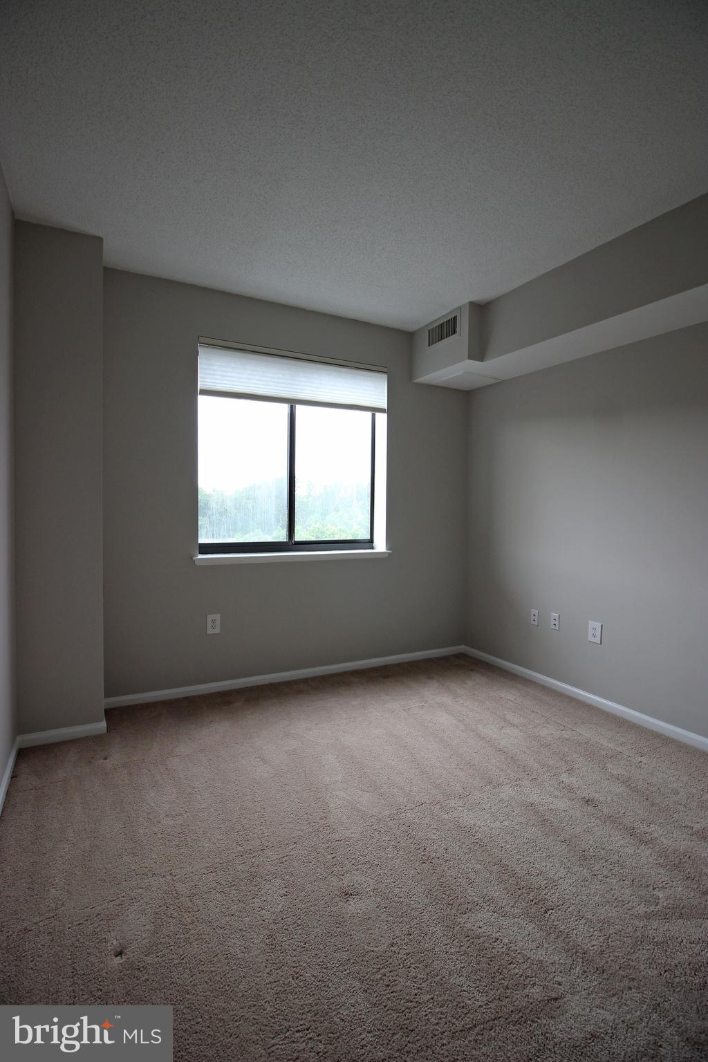 RENAISSANCE - Residential Lease