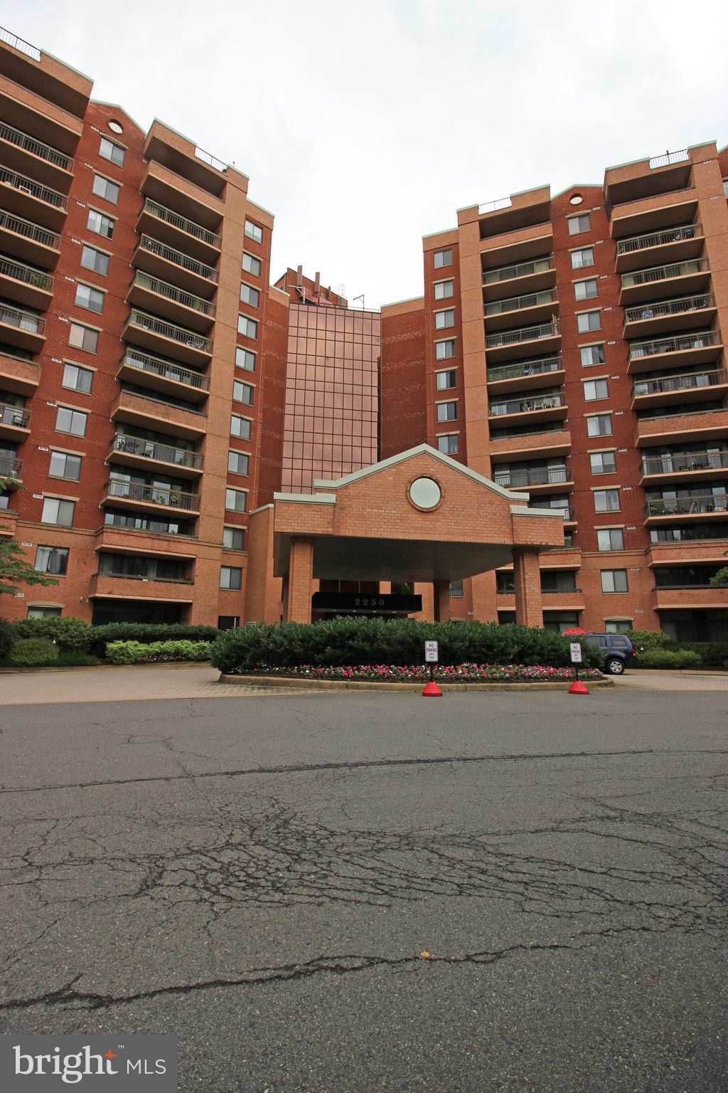 Stunning 2 Bedroom 1 Bath Condo in Falls Church! Entering this amazing condo you are welcomed by the stunning hardwood flooring found throughout the home. The modern kitchen follows, boasting stainless steel appliances, ample counter space & great cabinet space. The living/dining room combo follows, bringing in great natural light, wood burning fireplace & access to the private balcony. The bedrooms round out this condo, each with wall to wall carpeting, generous closet space & ample natural light. Enjoy to comforts of a private balcony with a great view, outdoor pool & access to 495, 66 & Downtown! Available 4/1!