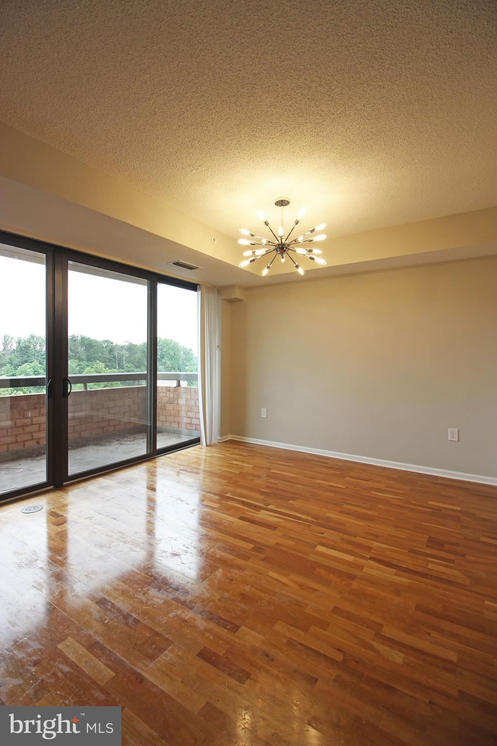 RENAISSANCE - Residential Lease