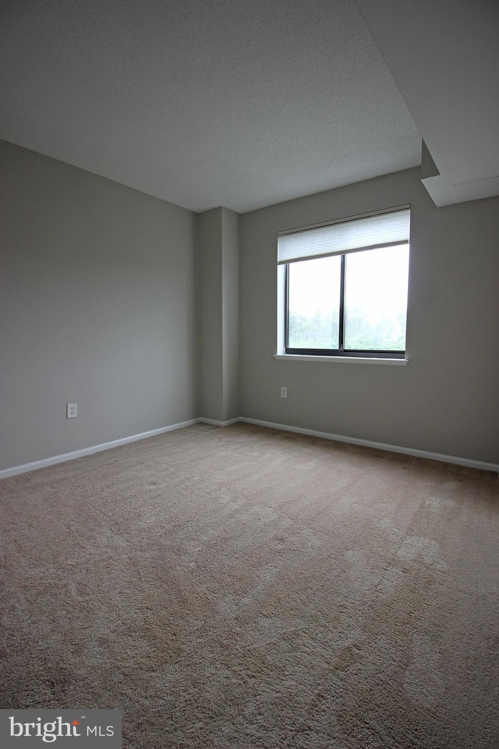 RENAISSANCE - Residential Lease