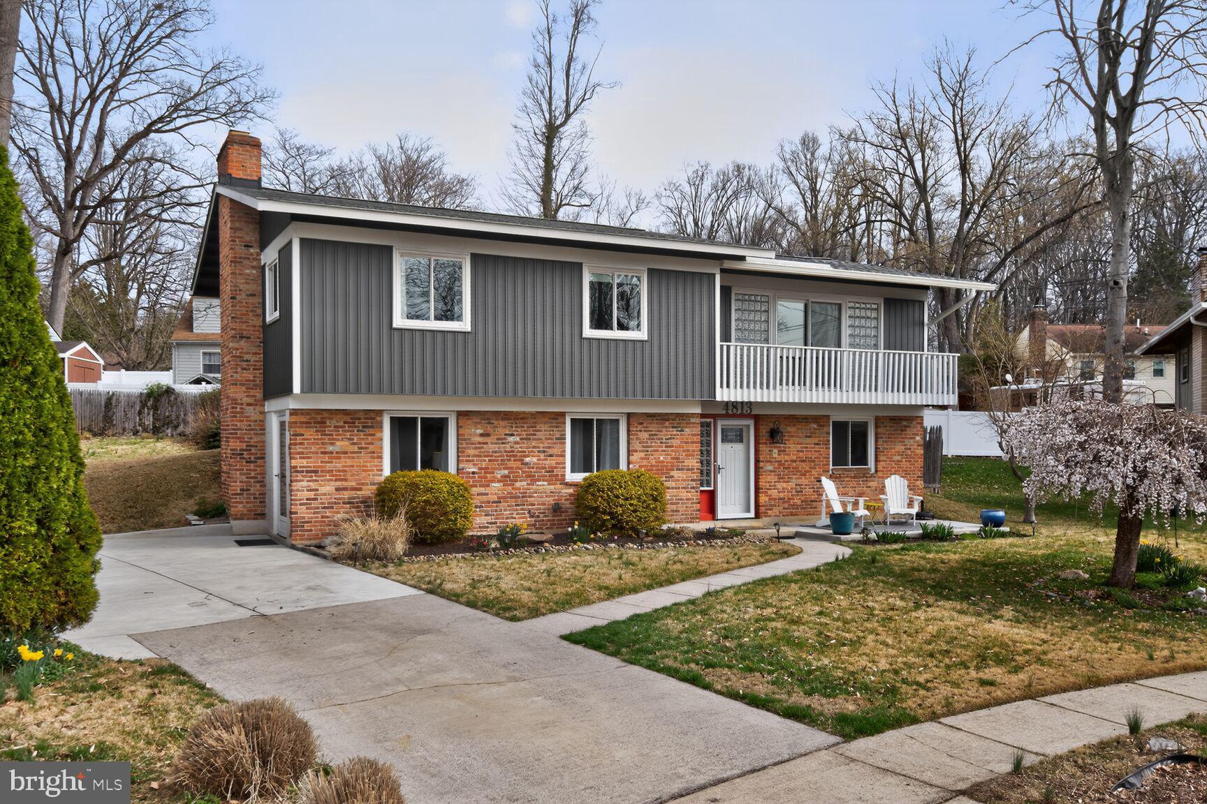 MANOR WOODS - Residential