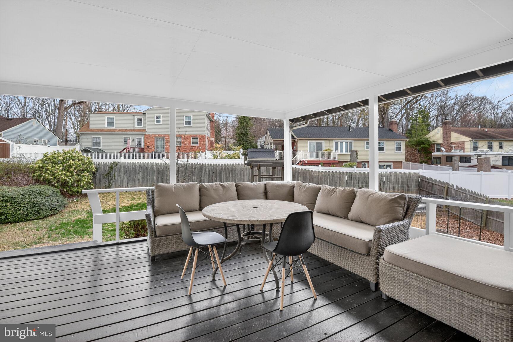 MANOR WOODS - Residential
