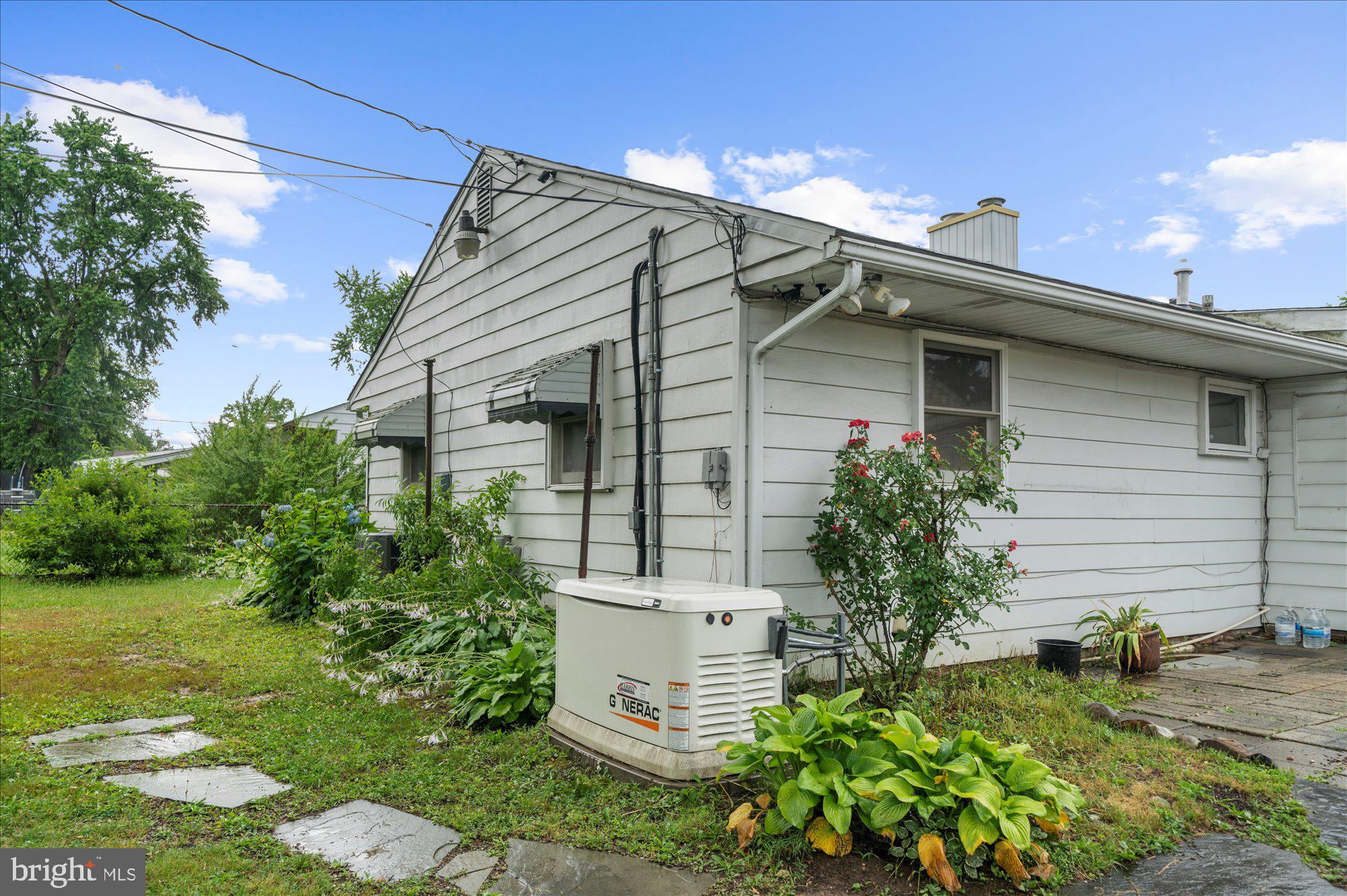 OXFORD VALLEY - Residential