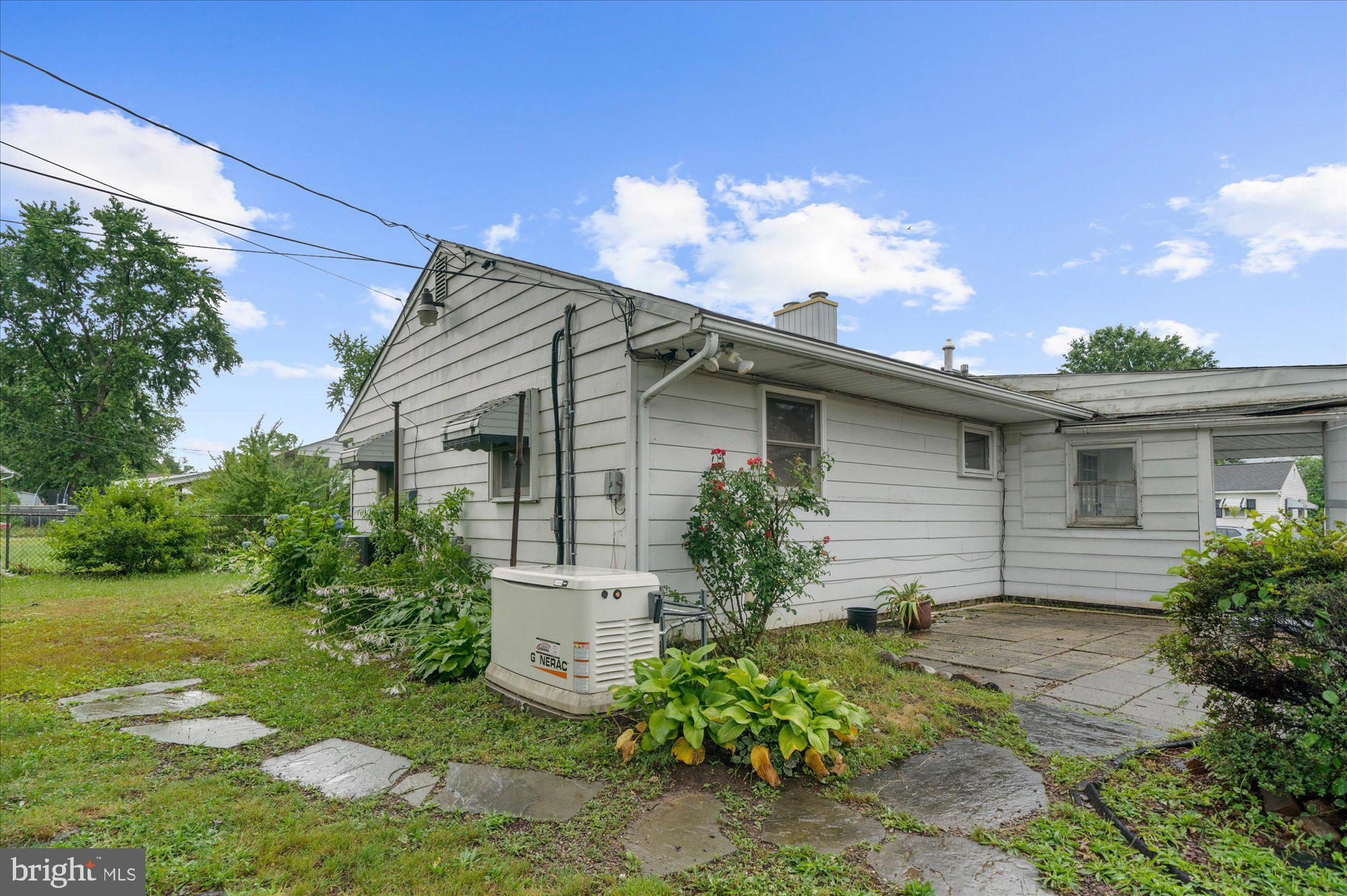 OXFORD VALLEY - Residential