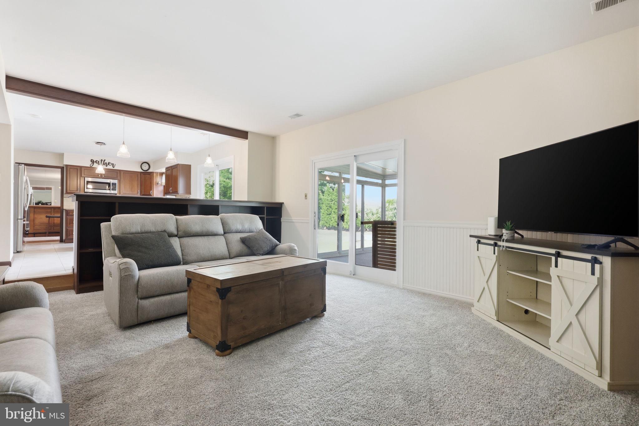 IVY WOODS - Residential