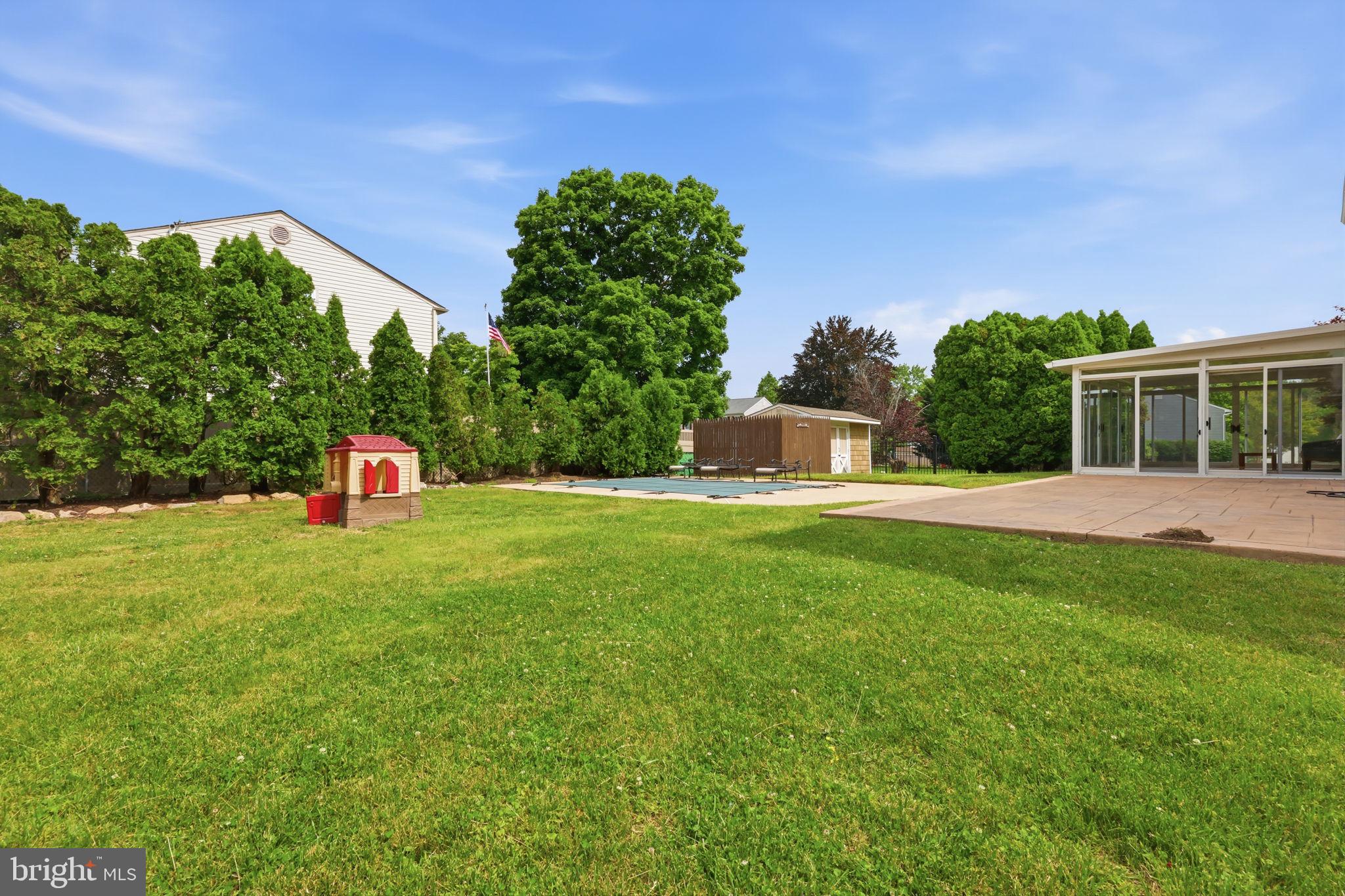 IVY WOODS - Residential