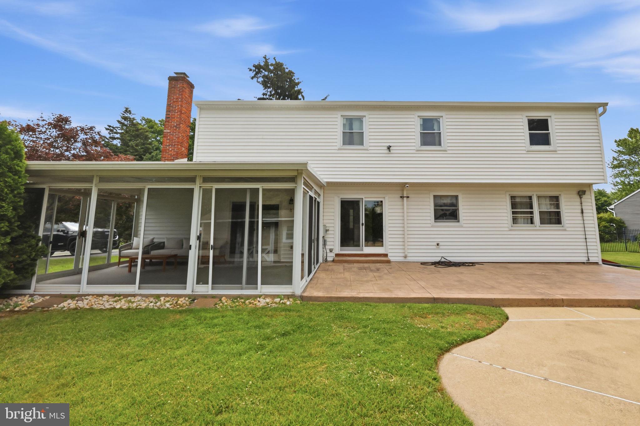 IVY WOODS - Residential