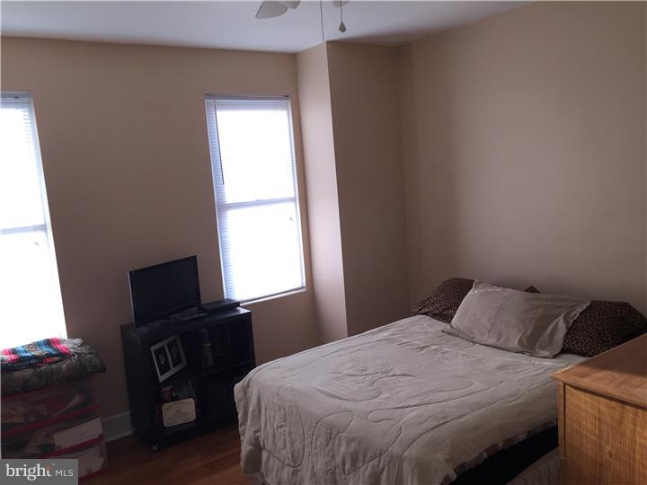 PORT RICHMOND - Residential