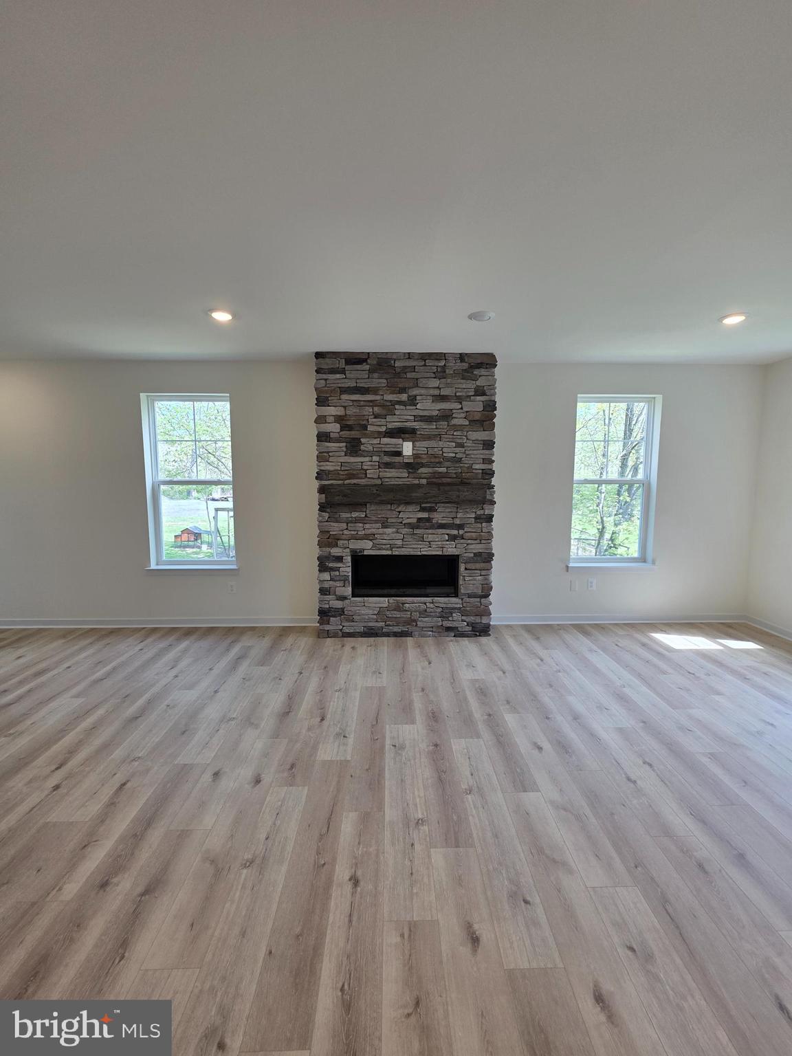 GILBERT MEADOWS - Residential