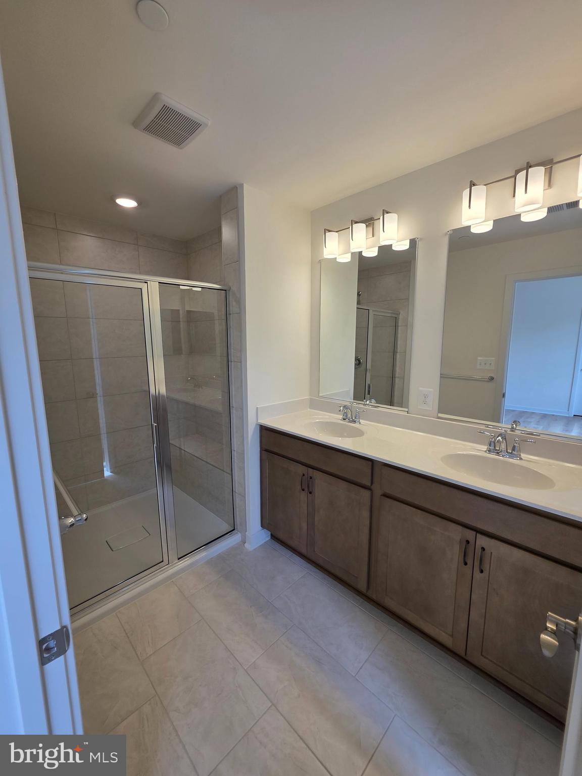 GILBERT MEADOWS - Residential