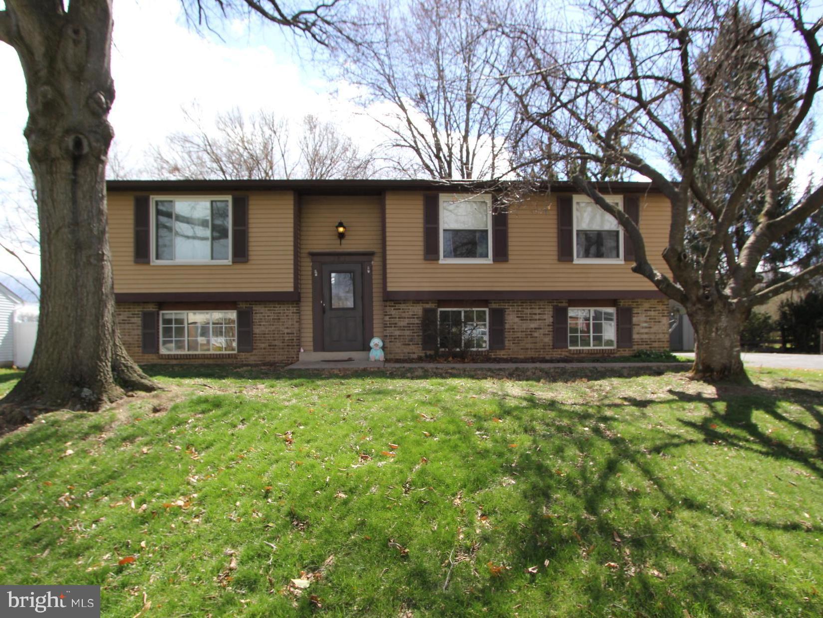 GLADE MANOR - Residential
