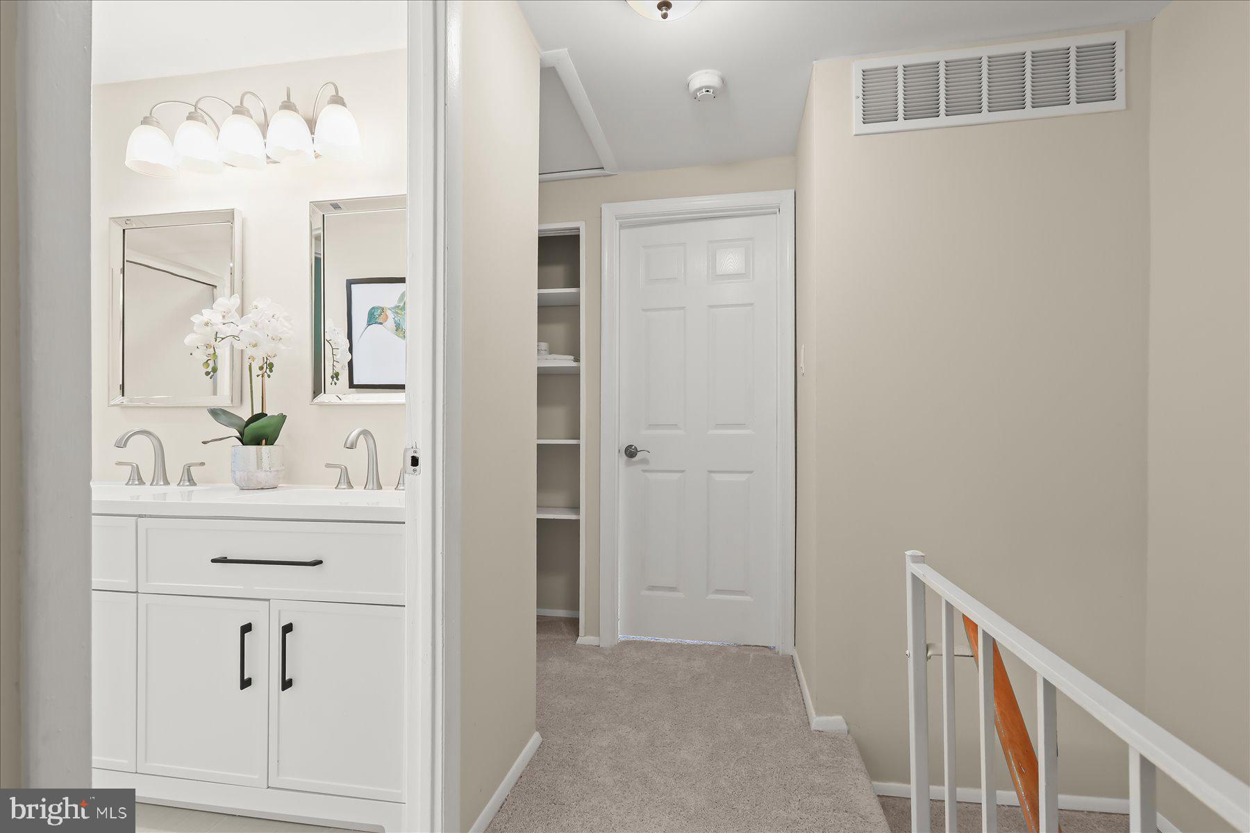 JEFFERS HILL - Residential
