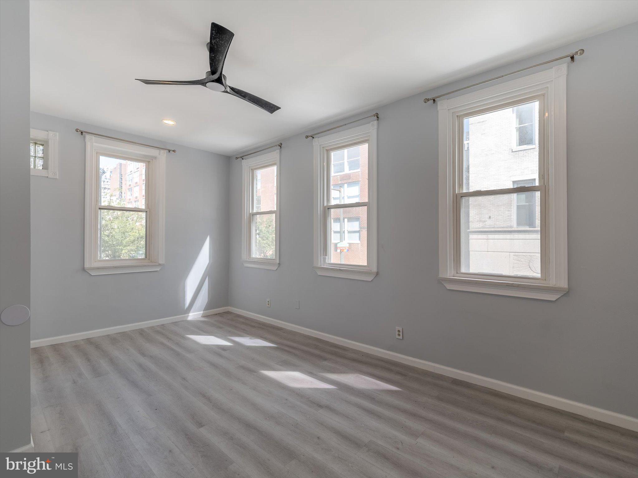 WASHINGTON SQ WEST - Residential Income