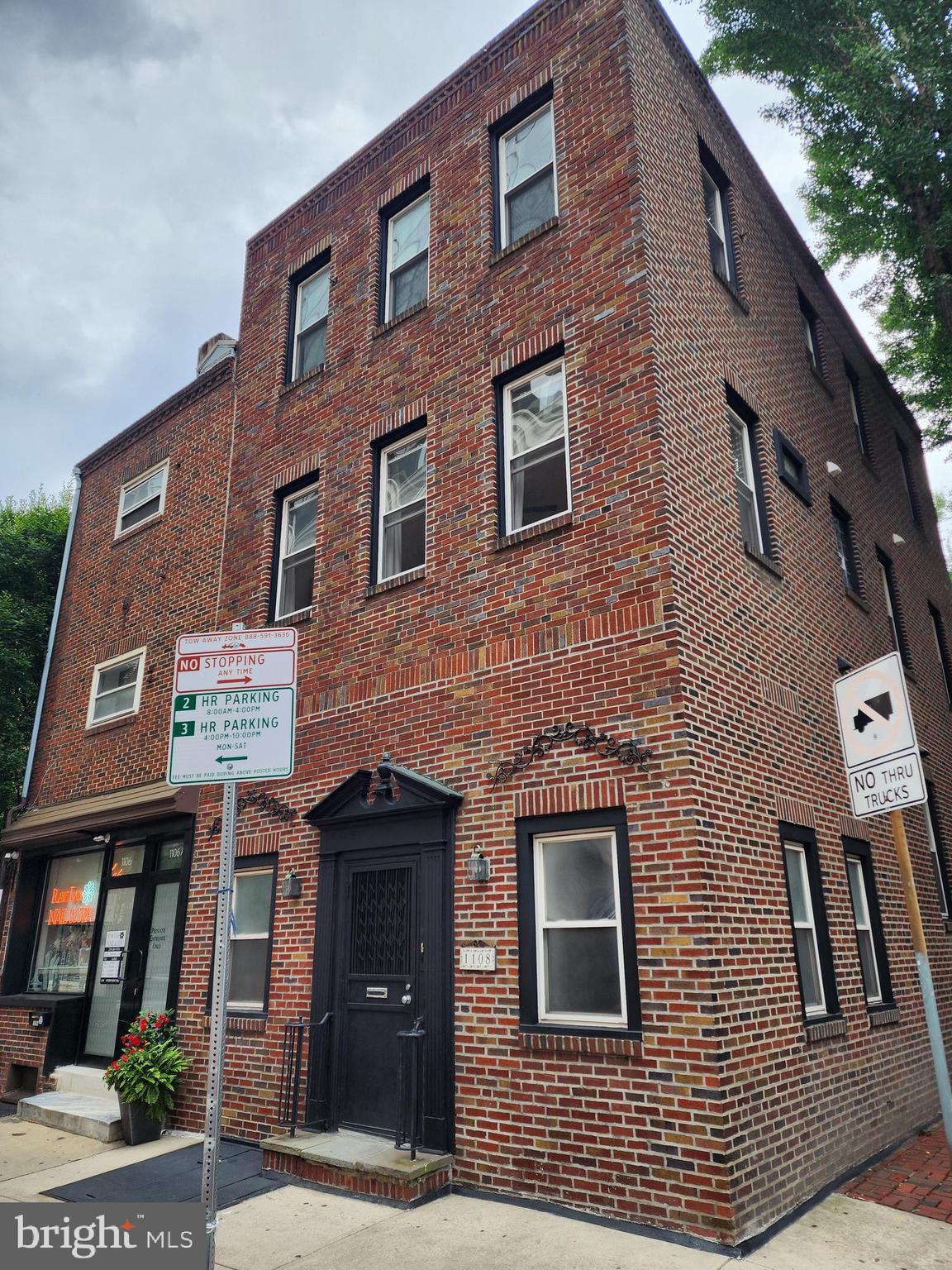 WASHINGTON SQ WEST - Residential Income