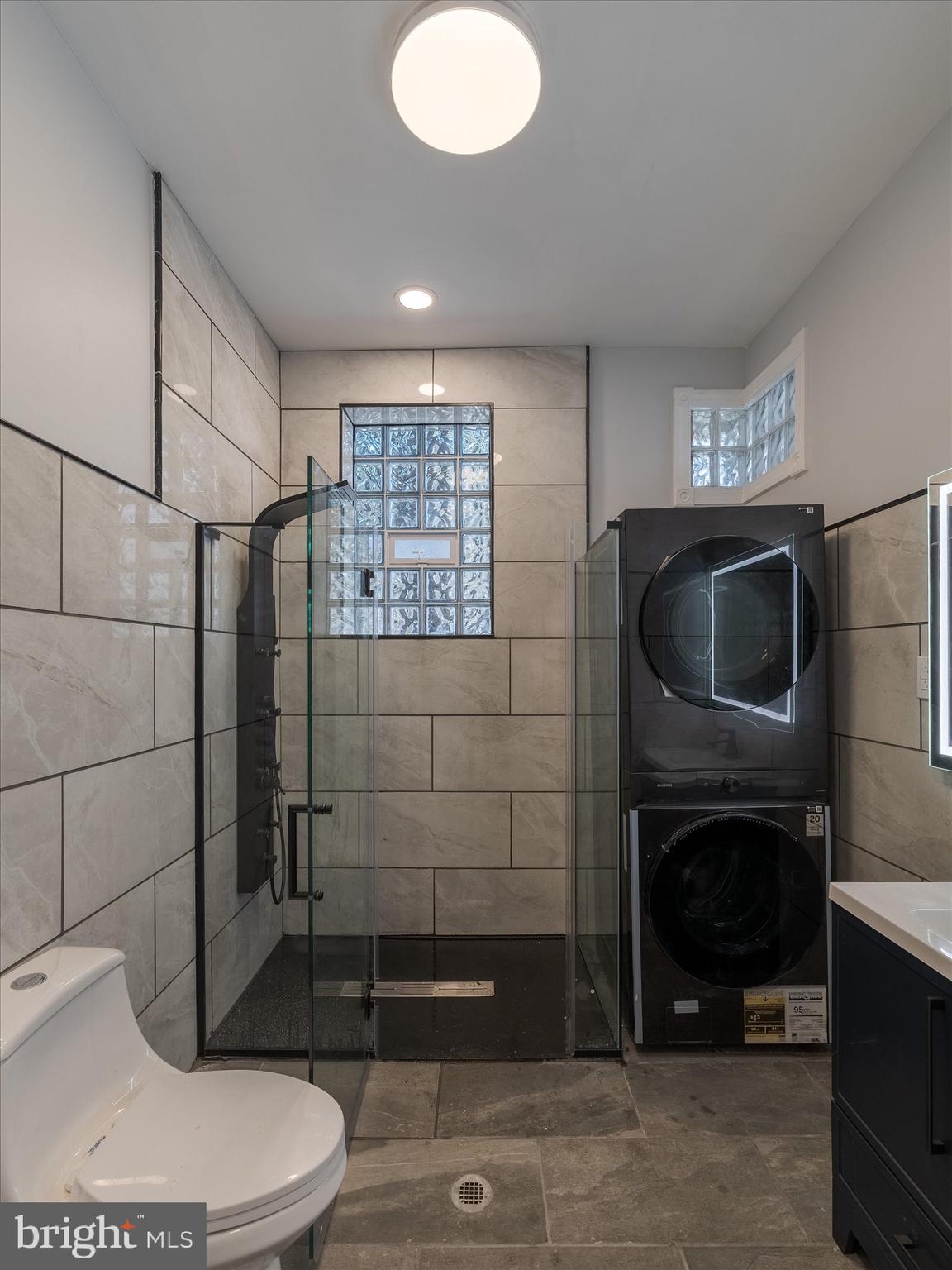 WASHINGTON SQ WEST - Residential Income