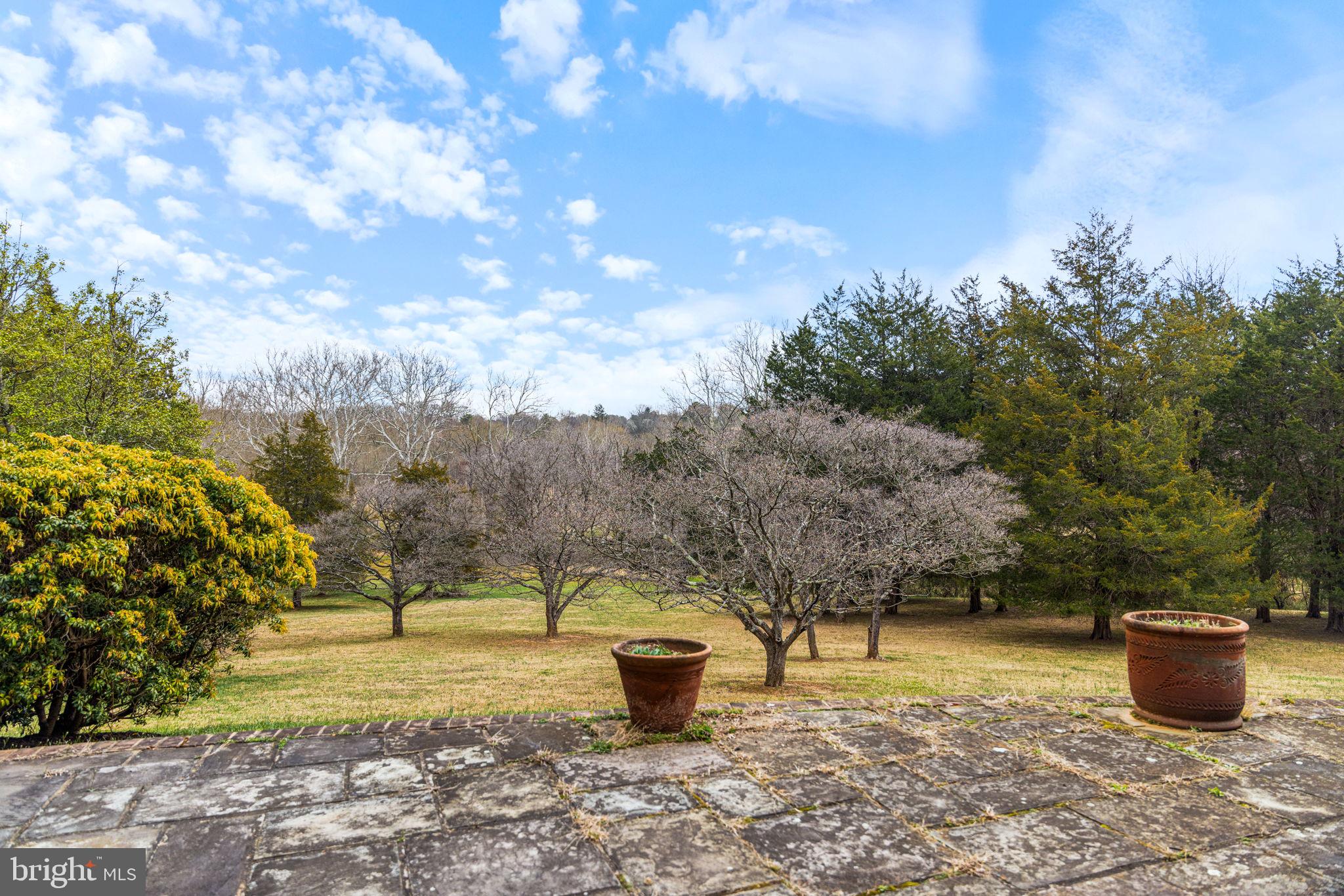 WINDSTONE - Land
