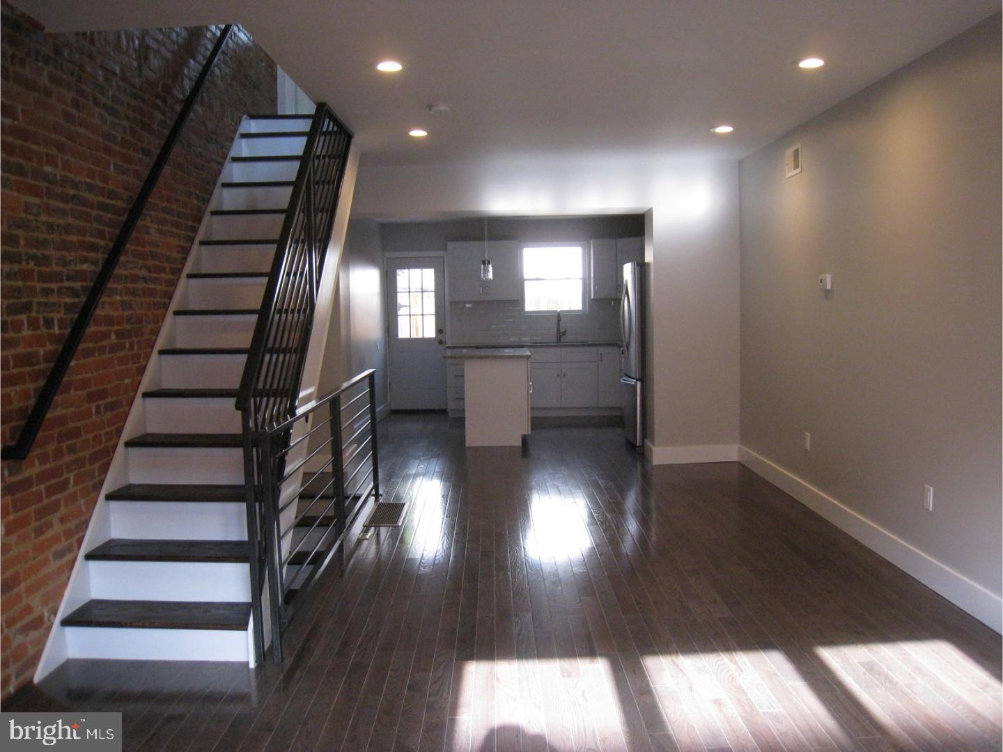 POINT BREEZE - Residential