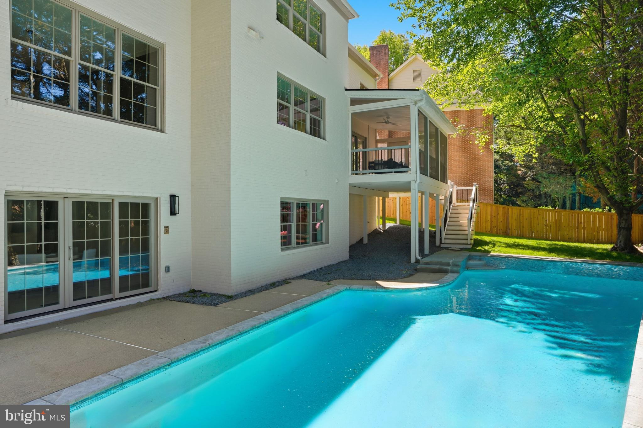 SPRING VALLEY - Residential