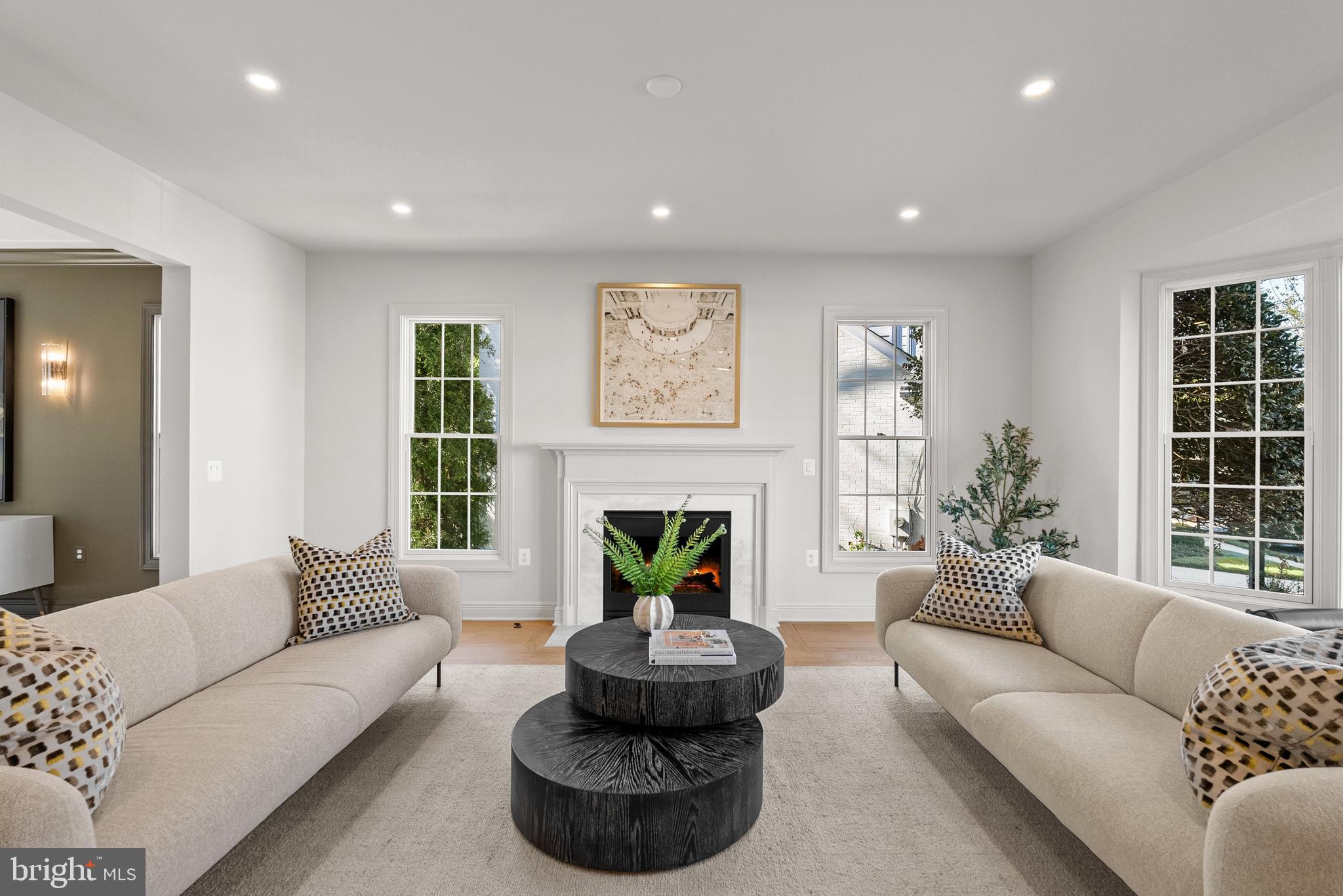 SPRING VALLEY - Residential