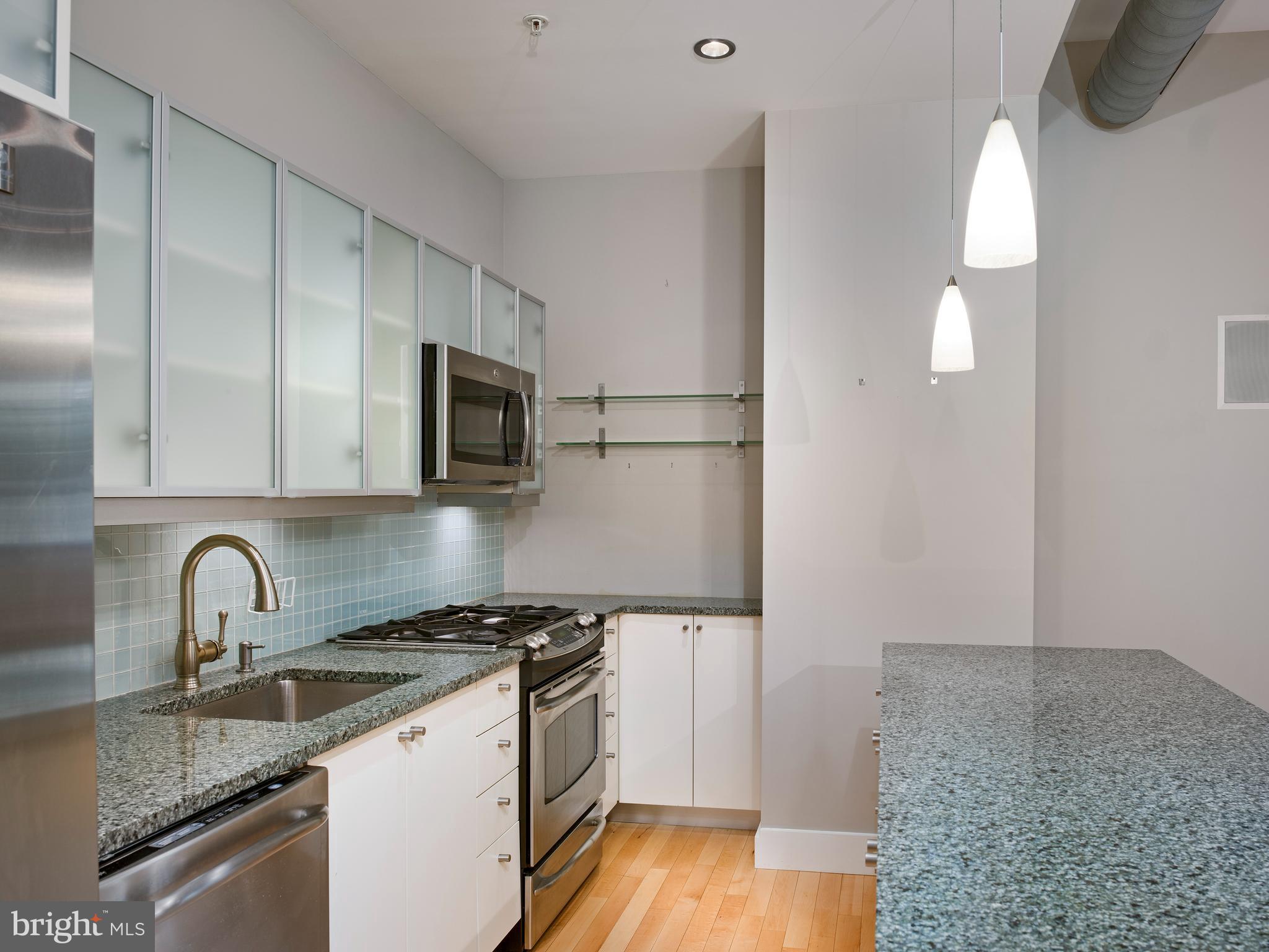WASHINGTON SQ WEST - Residential