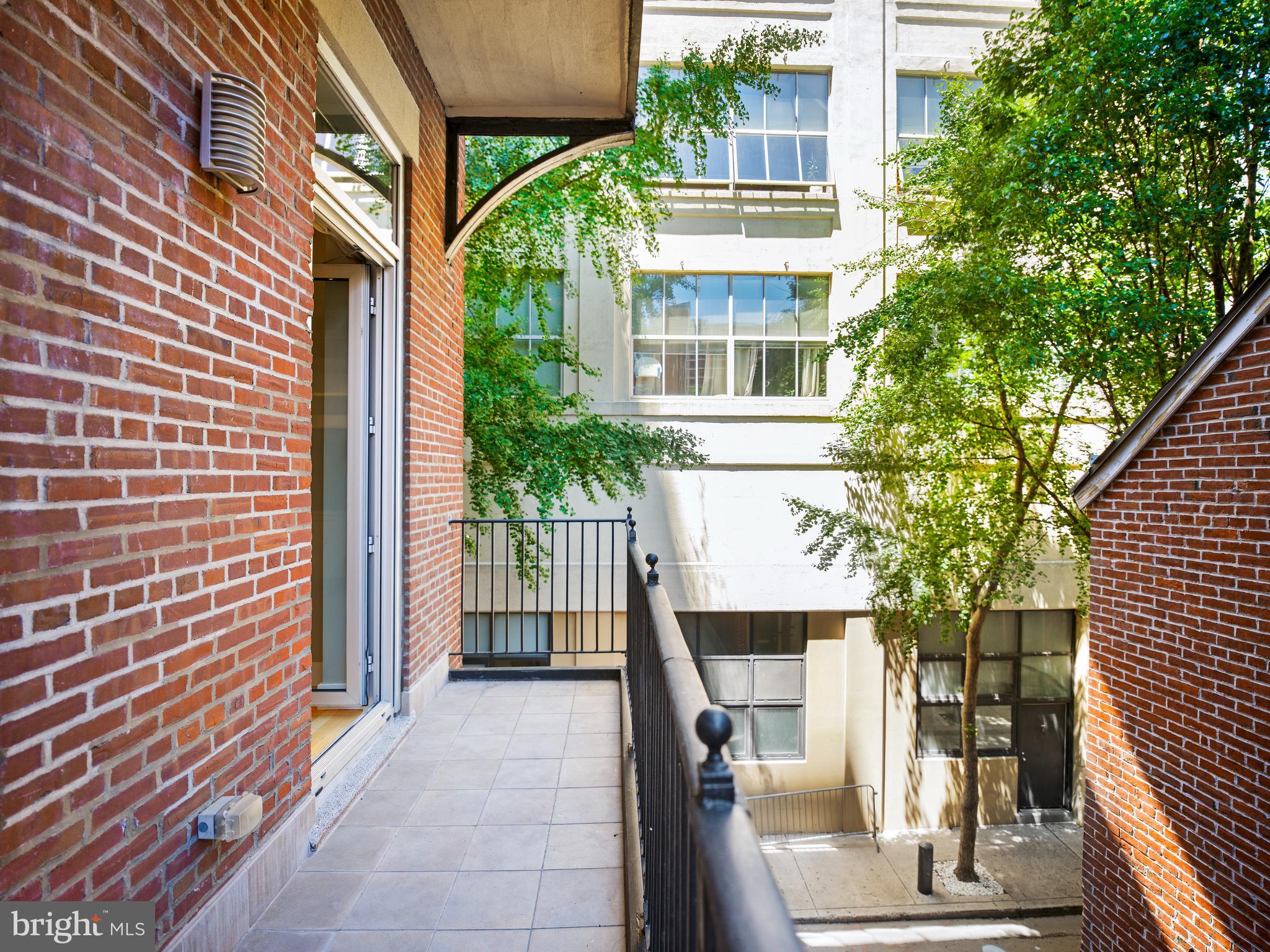WASHINGTON SQ WEST - Residential