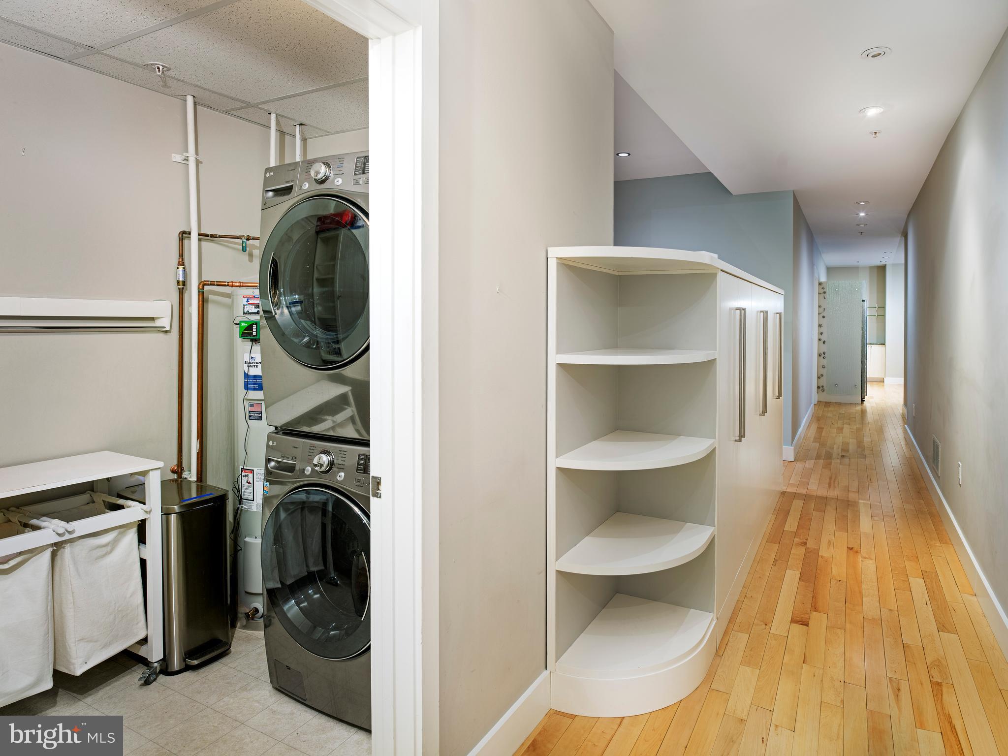 WASHINGTON SQ WEST - Residential