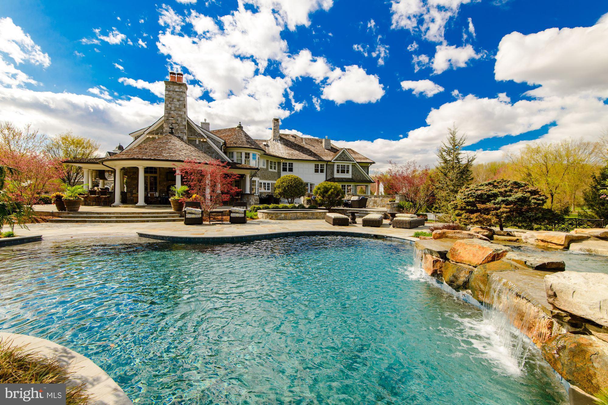 FORESTVILLE ESTATES - Residential