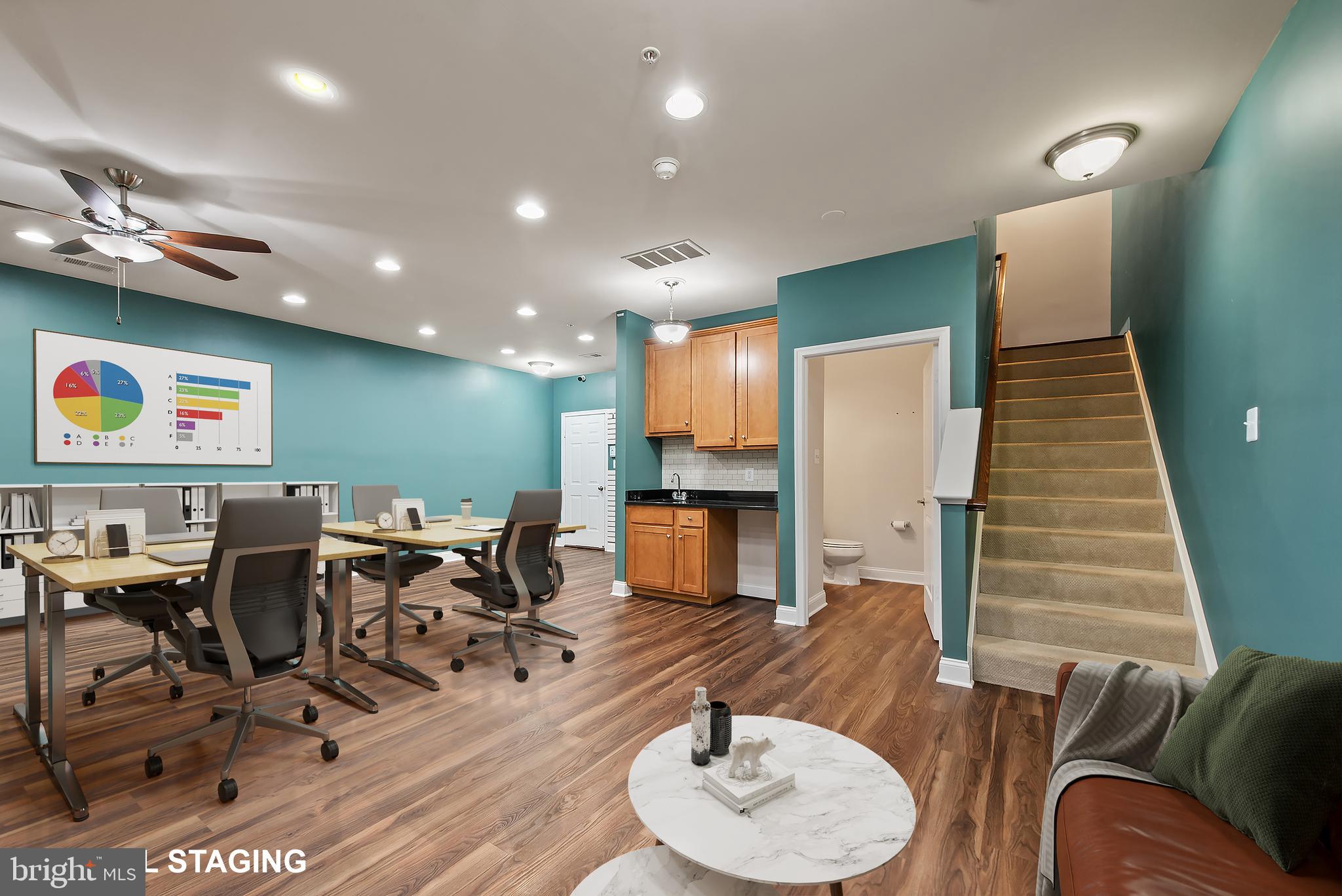 VILLAGE GREENS - Residential