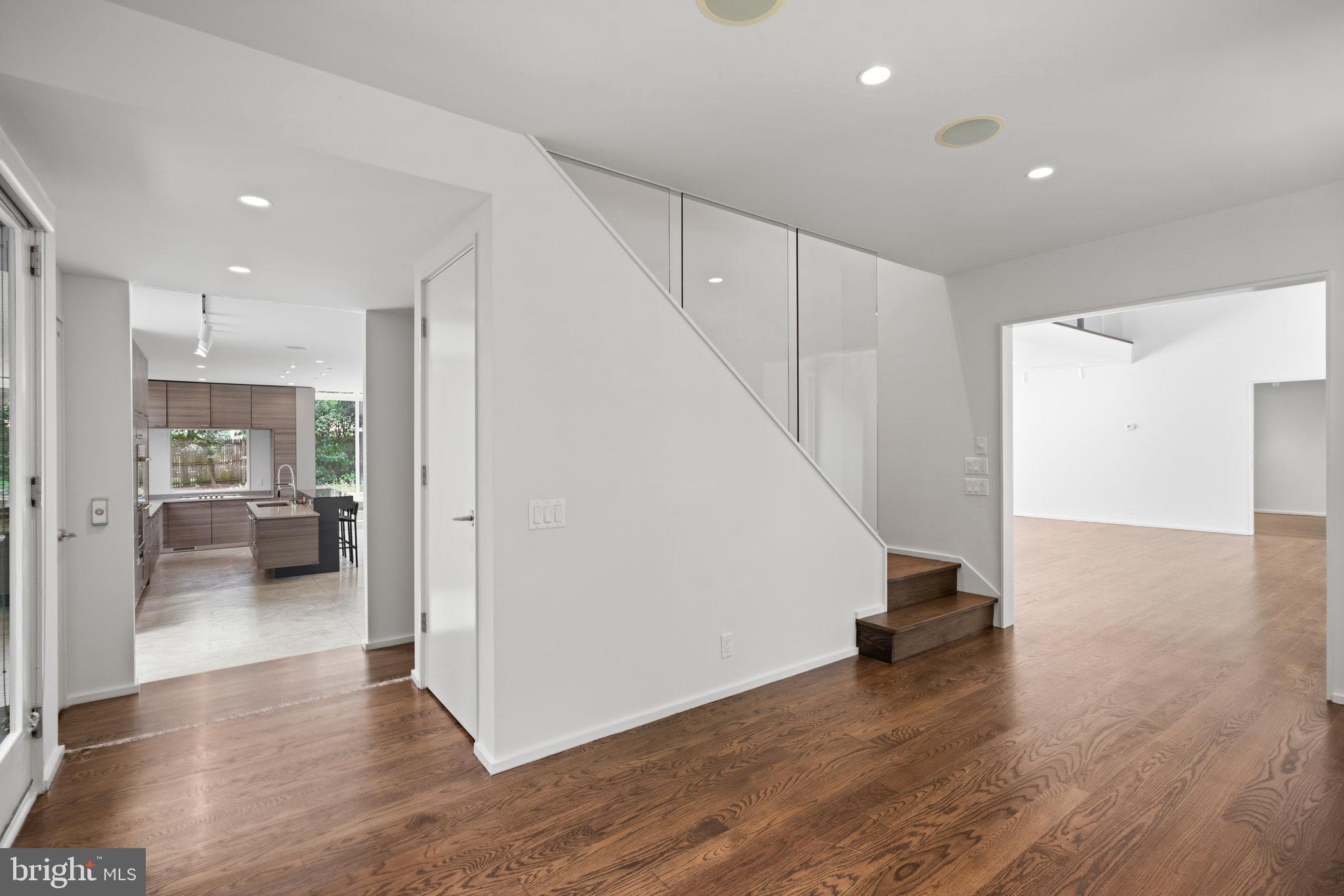 CHEVY CHASE - Residential
