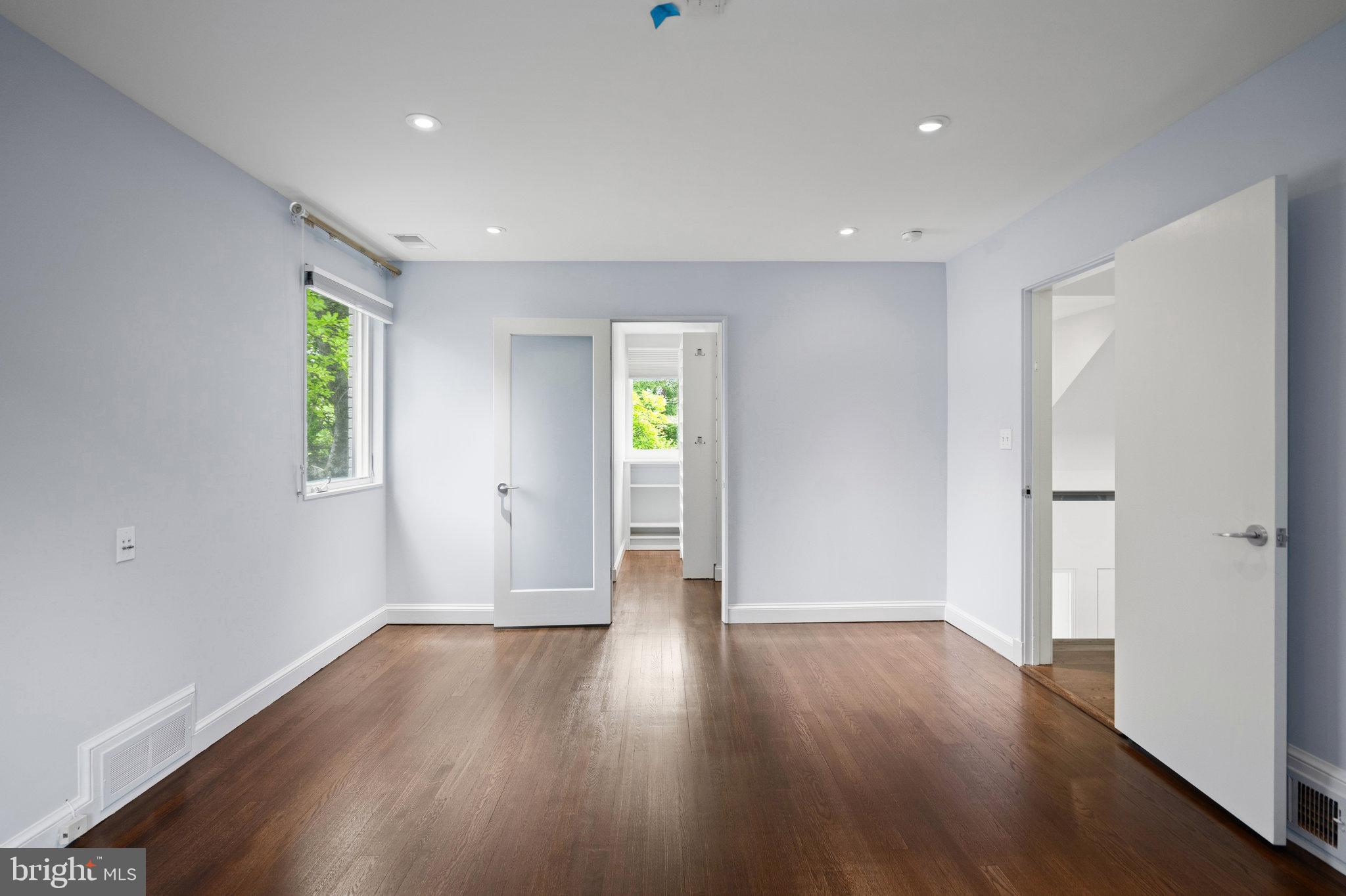 CHEVY CHASE - Residential
