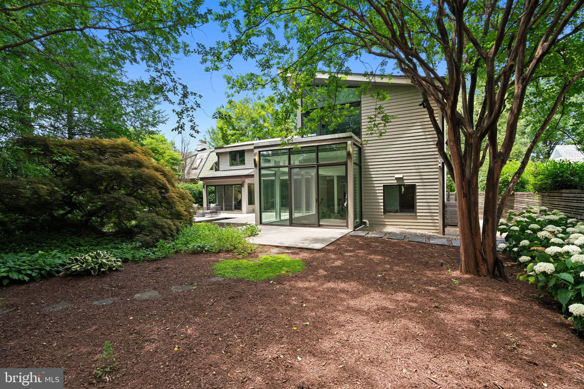 CHEVY CHASE - Residential